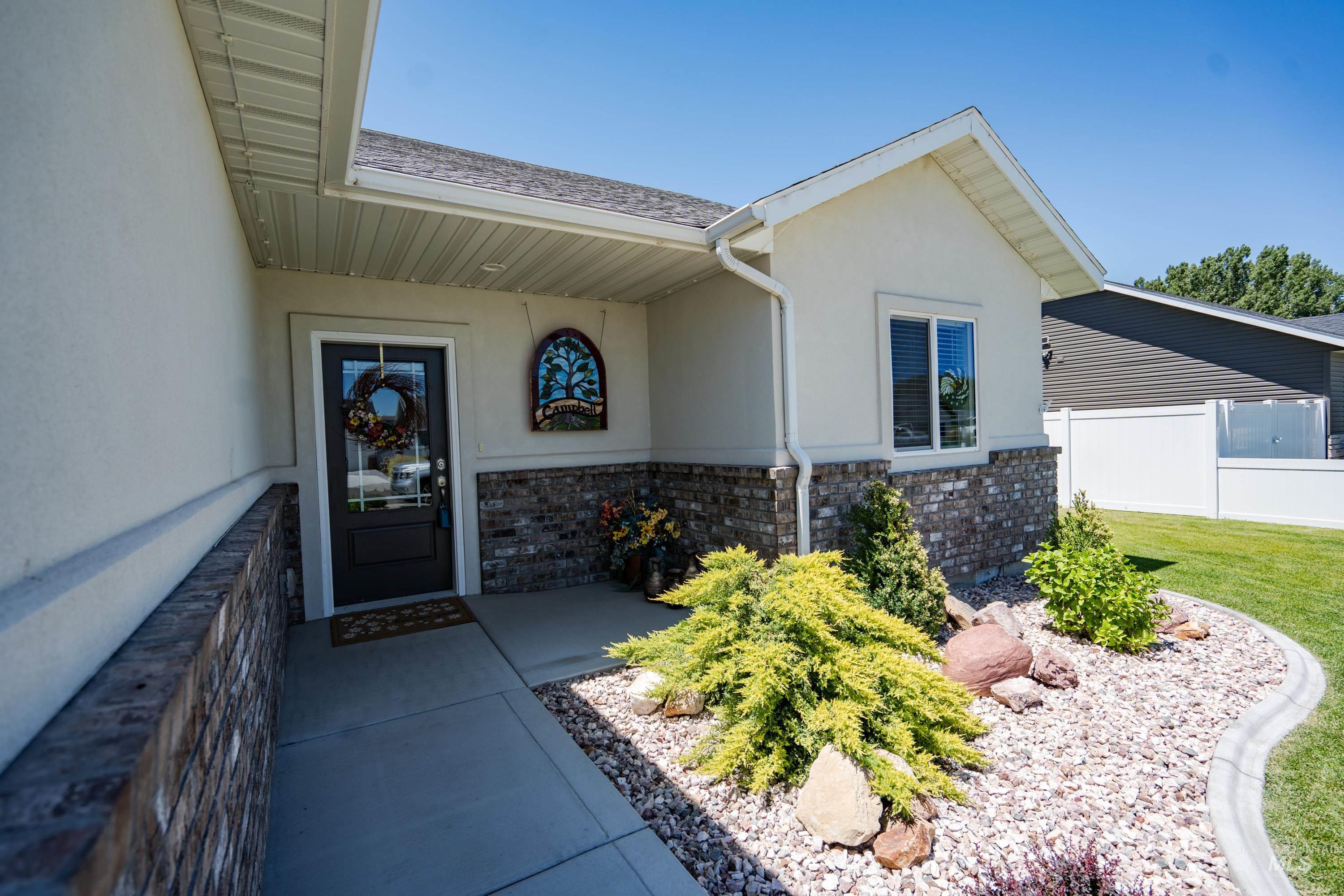 2360 Dorchester Ave, Burley, Idaho 83318, 3 Bedrooms, 2 Bathrooms, Residential For Sale, Price $379,999,MLS 98991375