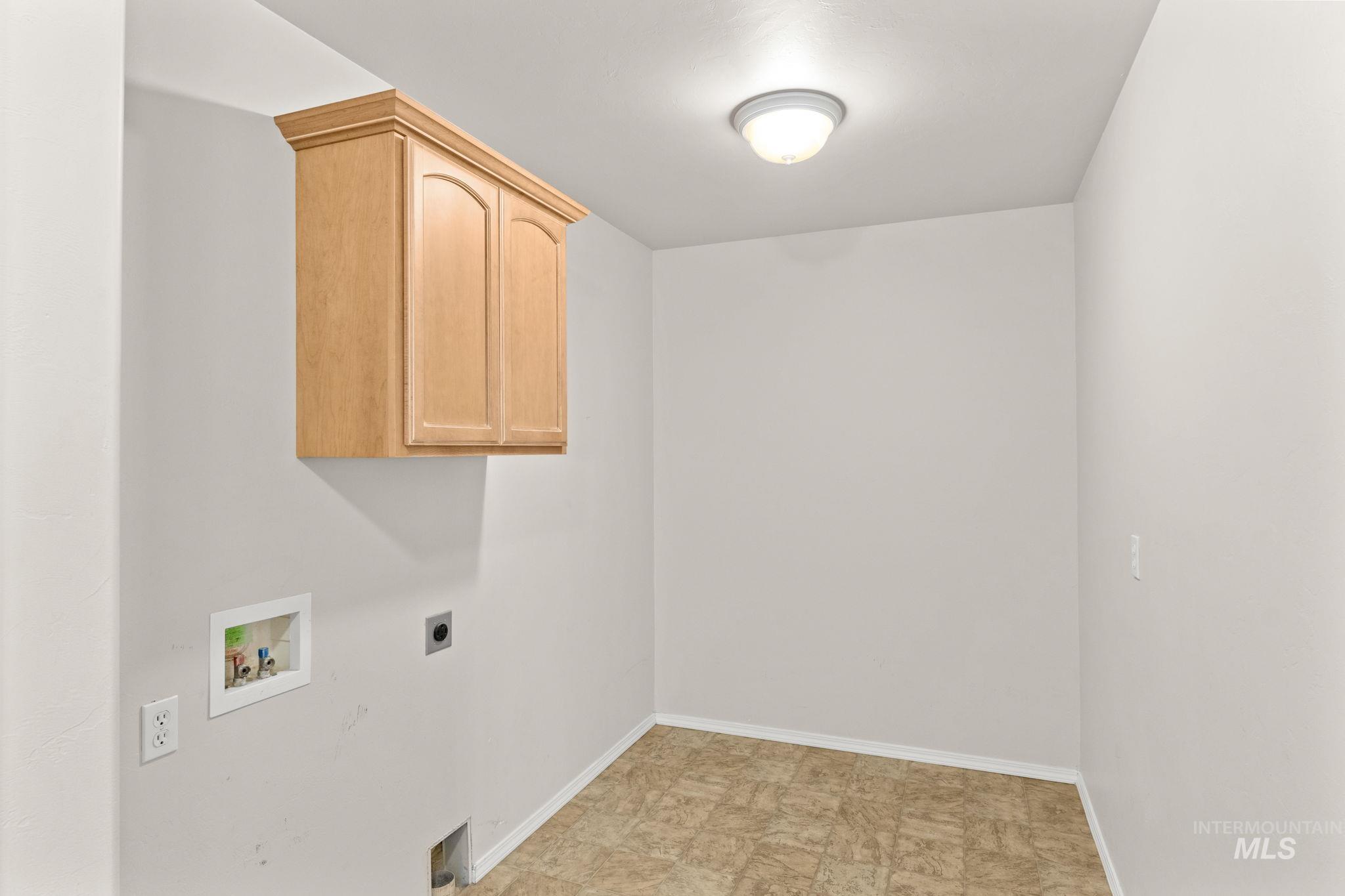 2018 Talus Loop, Twin Falls, Idaho 83301, 3 Bedrooms, 2 Bathrooms, Residential For Sale, Price $425,000,MLS 98991377