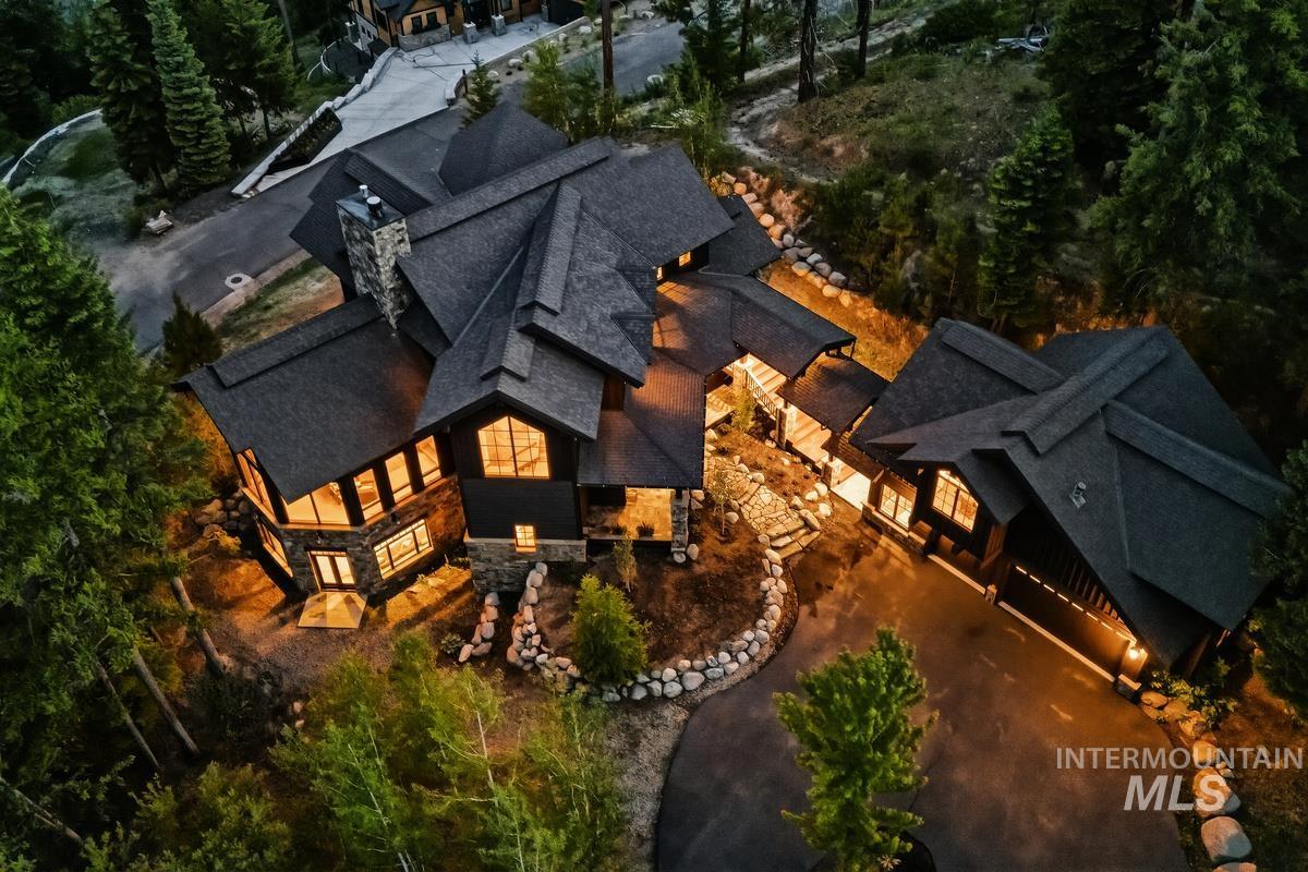 291 Whitewater Drive, Donnelly, Idaho 83615, 5 Bedrooms, 6.5 Bathrooms, Residential For Sale, Price $3,945,000,MLS 98991378