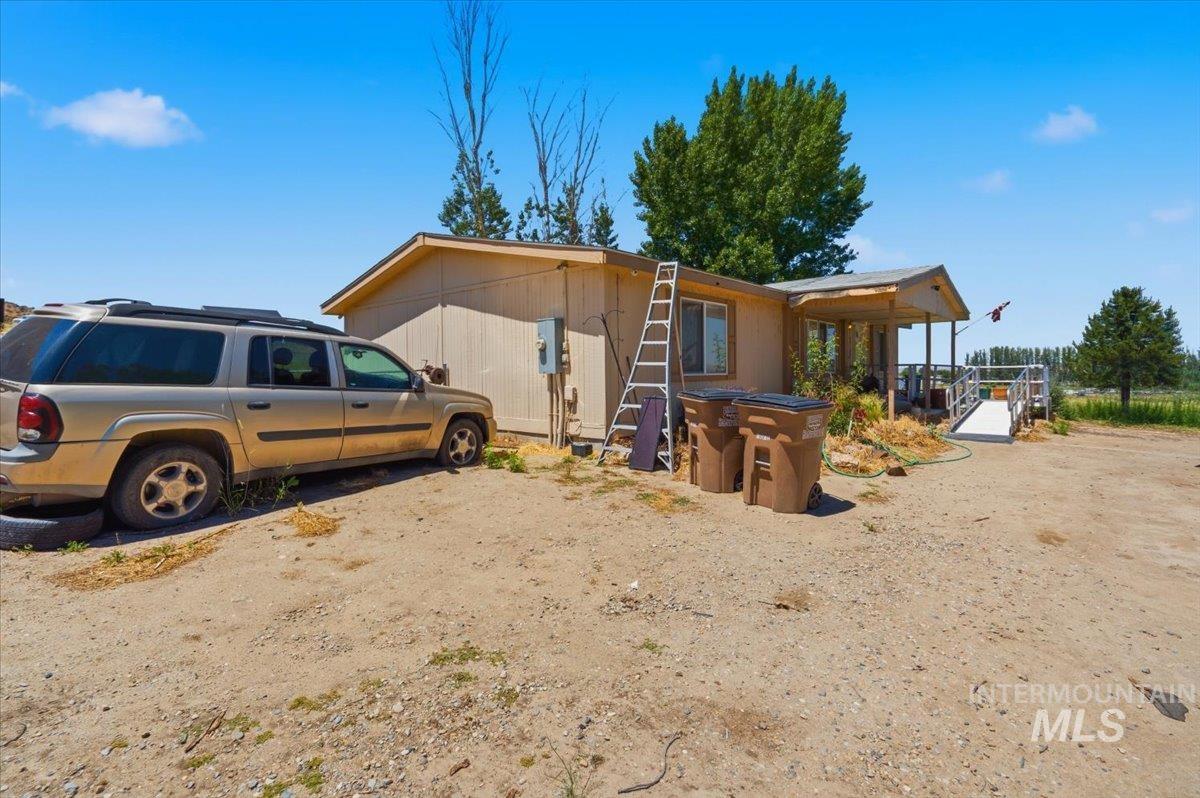 9735 Bill Burns Rd, Emmett, Idaho 83617-9707, 3 Bedrooms, 2 Bathrooms, Residential For Sale, Price $429,900,MLS 98991383