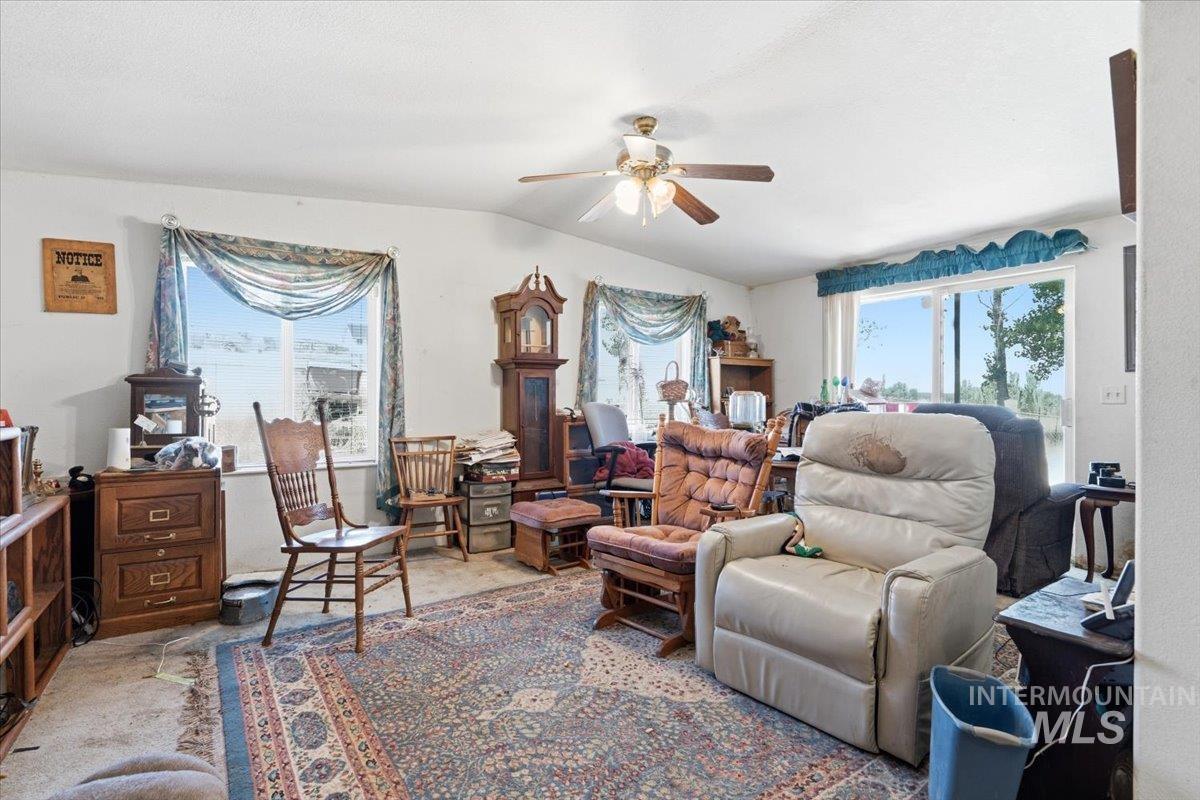 9735 Bill Burns Rd, Emmett, Idaho 83617-9707, 3 Bedrooms, 2 Bathrooms, Residential For Sale, Price $429,900,MLS 98991383