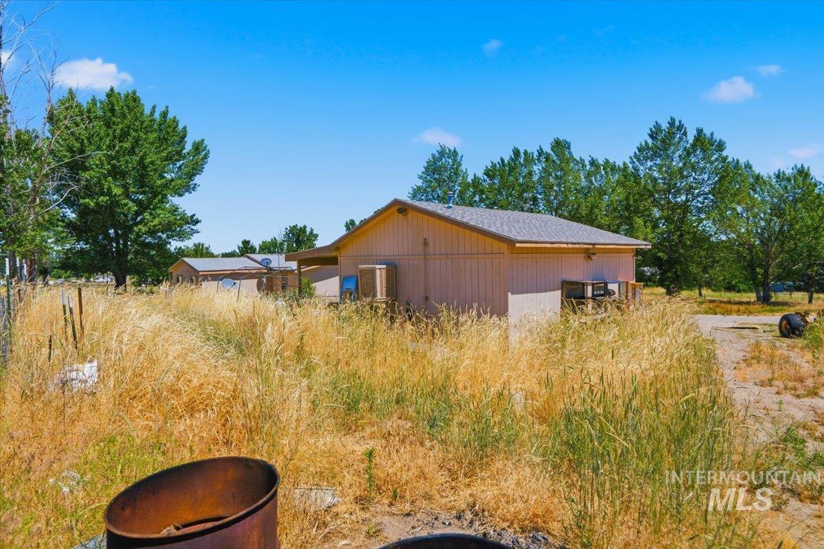 9735 Bill Burns Rd, Emmett, Idaho 83617-9707, 3 Bedrooms, 2 Bathrooms, Residential For Sale, Price $429,900,MLS 98991383