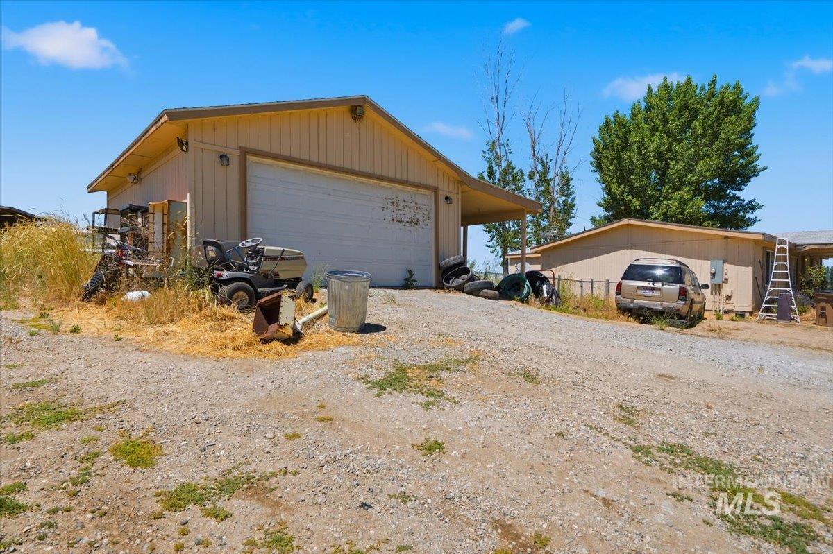 9735 Bill Burns Rd, Emmett, Idaho 83617-9707, 3 Bedrooms, 2 Bathrooms, Residential For Sale, Price $429,900,MLS 98991383