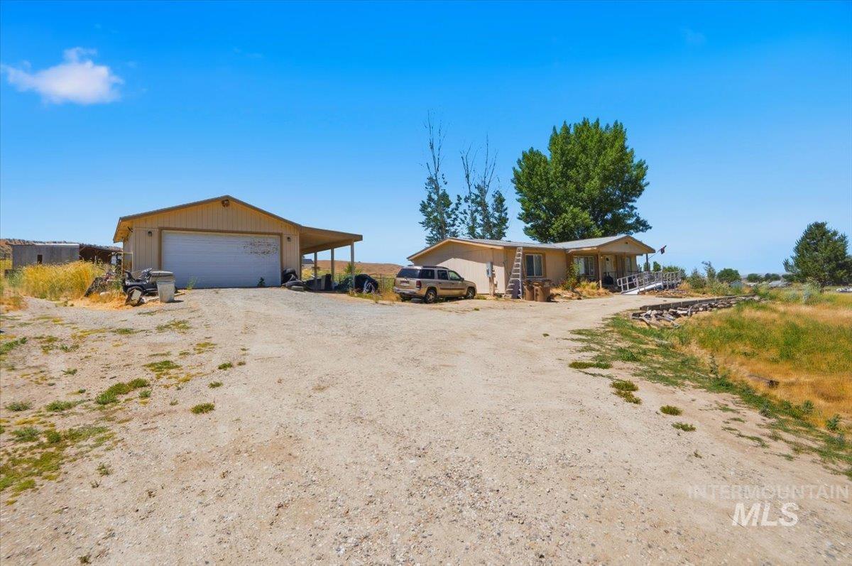 9735 Bill Burns Rd, Emmett, Idaho 83617-9707, 3 Bedrooms, 2 Bathrooms, Residential For Sale, Price $429,900,MLS 98991383