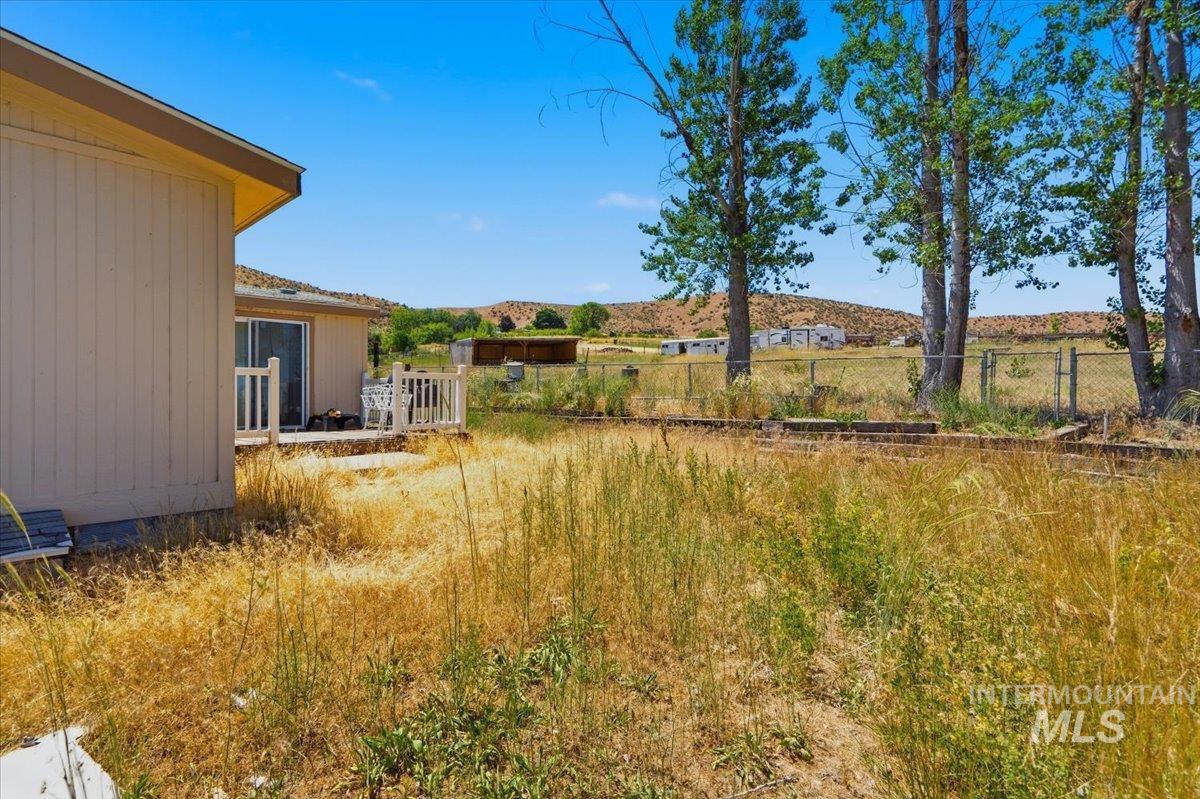 9735 Bill Burns Rd, Emmett, Idaho 83617-9707, 3 Bedrooms, 2 Bathrooms, Residential For Sale, Price $429,900,MLS 98991383