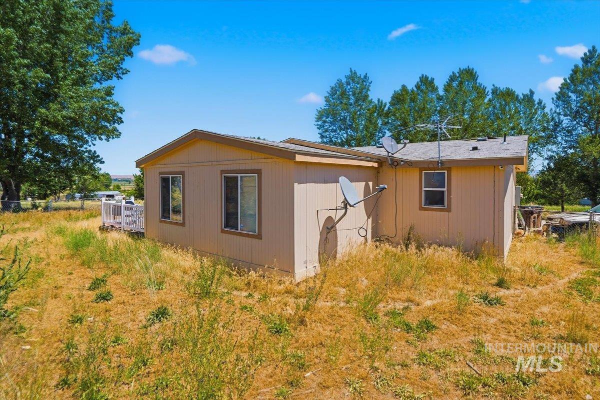 9735 Bill Burns Rd, Emmett, Idaho 83617-9707, 3 Bedrooms, 2 Bathrooms, Residential For Sale, Price $429,900,MLS 98991383