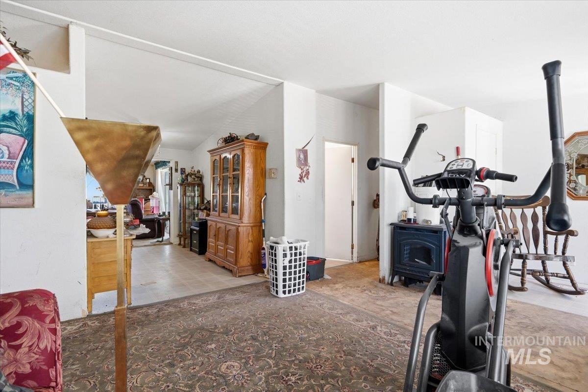 9735 Bill Burns Rd, Emmett, Idaho 83617-9707, 3 Bedrooms, 2 Bathrooms, Residential For Sale, Price $429,900,MLS 98991383