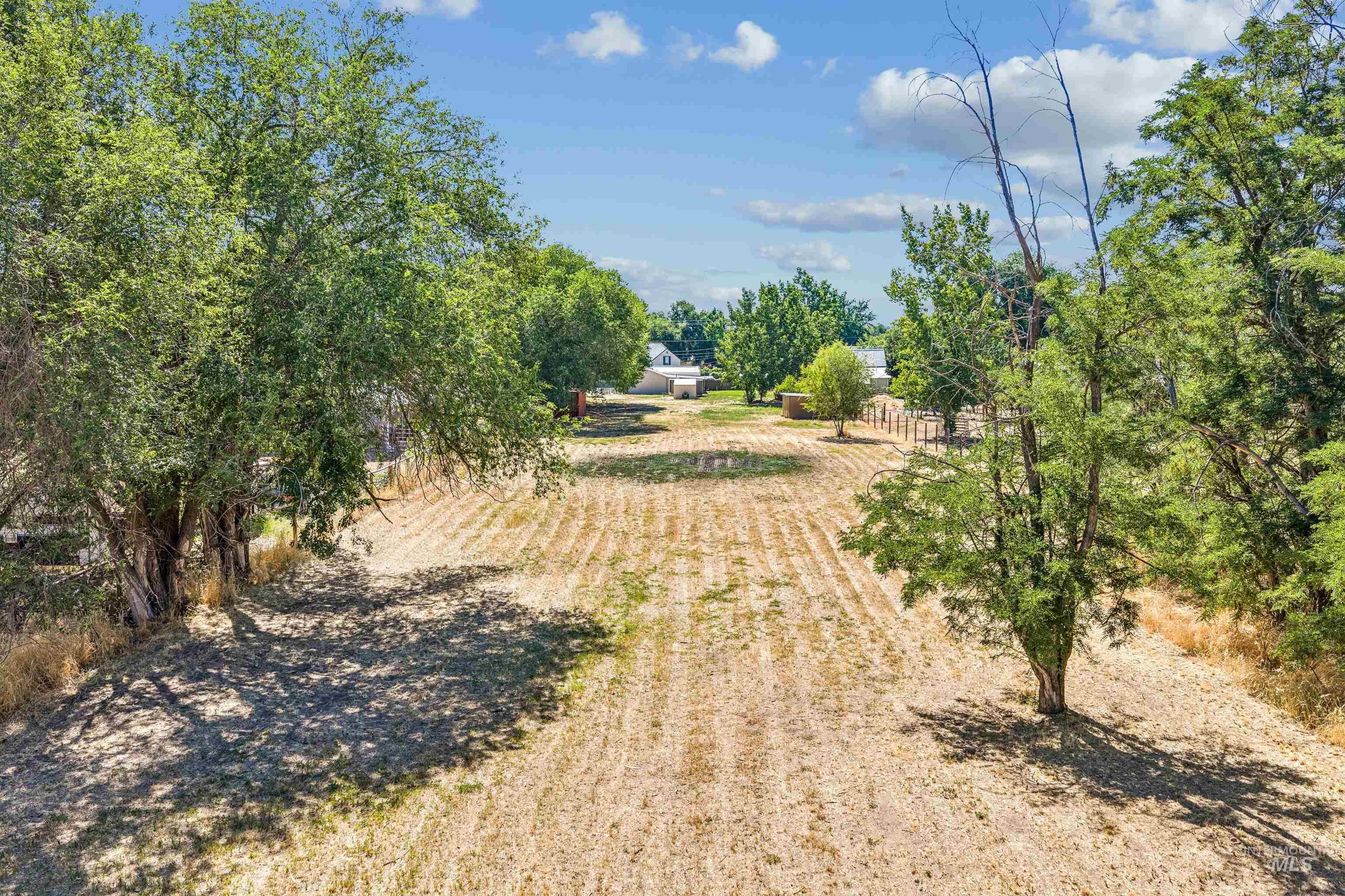 1336 N 6th St, Payette, Idaho 83661, 4 Bedrooms, 1.5 Bathrooms, Residential For Sale, Price $320,000,MLS 98991384