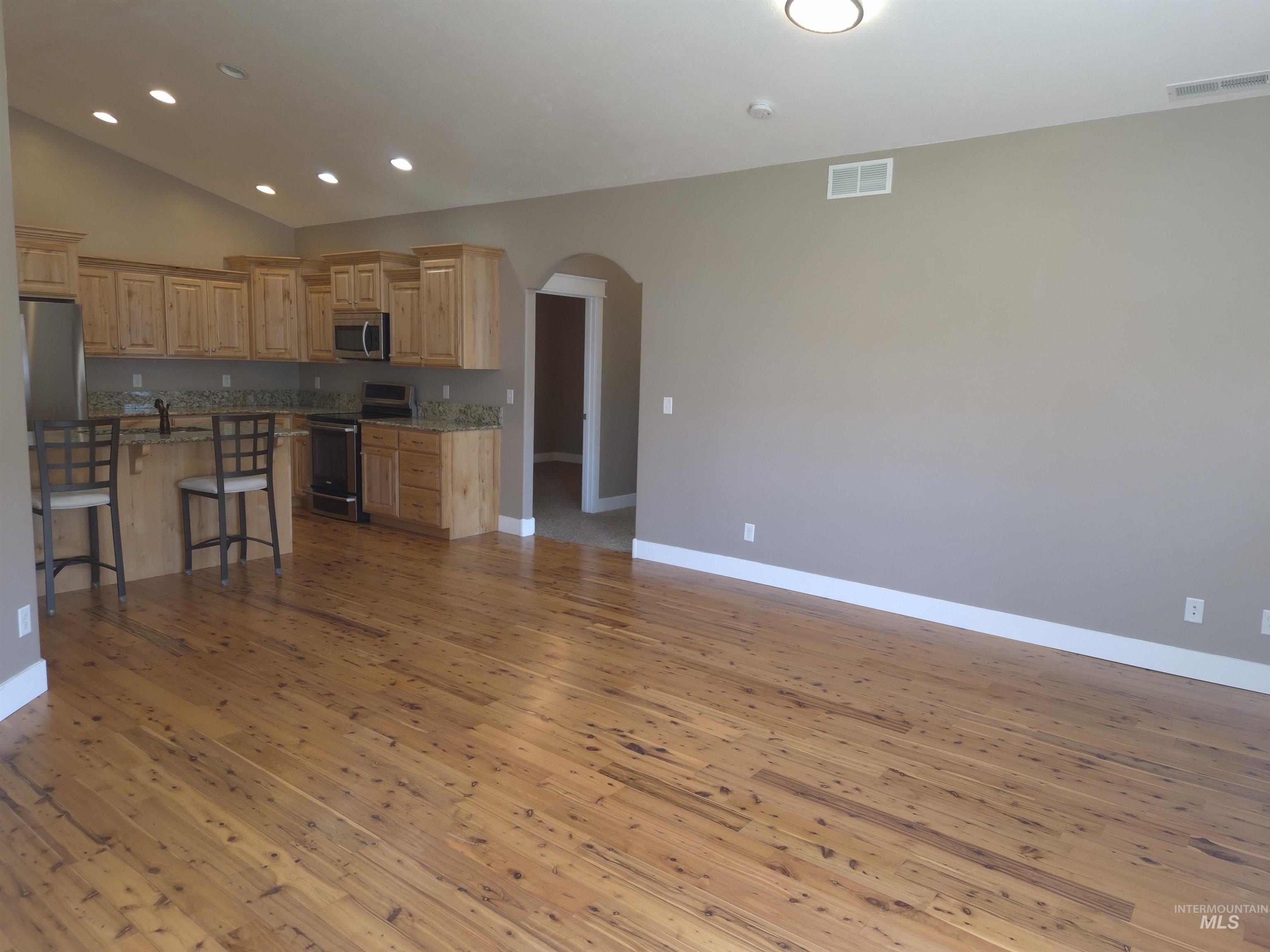 2103 Fort Hall Av, American Falls, Idaho 83211, 3 Bedrooms, 2 Bathrooms, Residential For Sale, Price $340,000,MLS 98991387