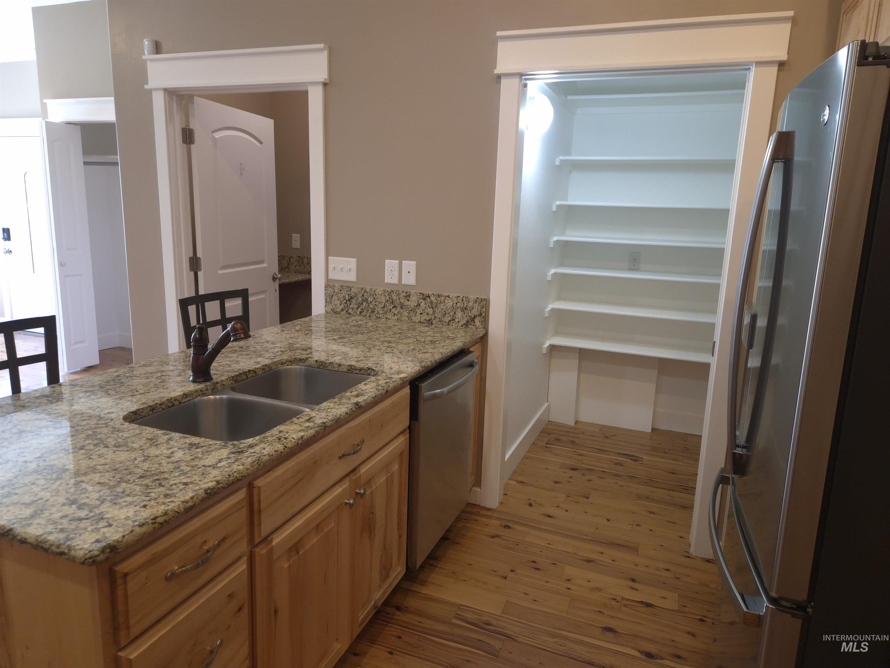 2103 Fort Hall Av, American Falls, Idaho 83211, 3 Bedrooms, 2 Bathrooms, Residential For Sale, Price $340,000,MLS 98991387