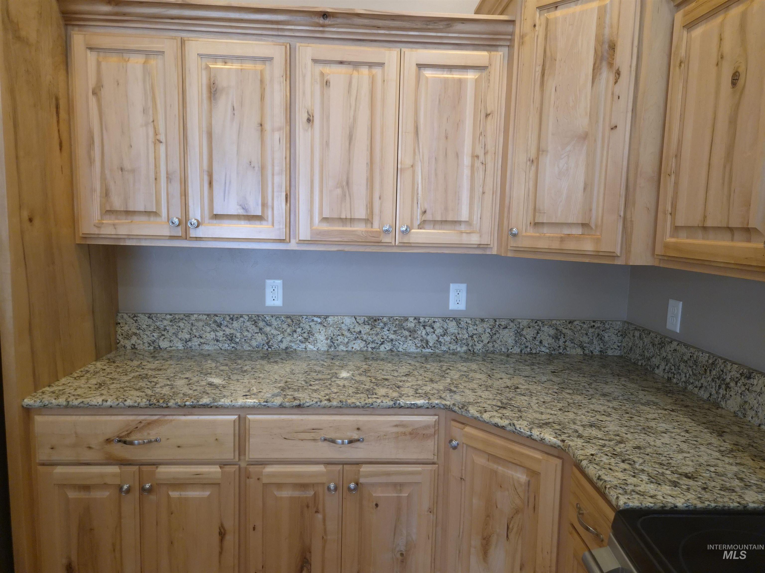 2103 Fort Hall Av, American Falls, Idaho 83211, 3 Bedrooms, 2 Bathrooms, Residential For Sale, Price $340,000,MLS 98991387