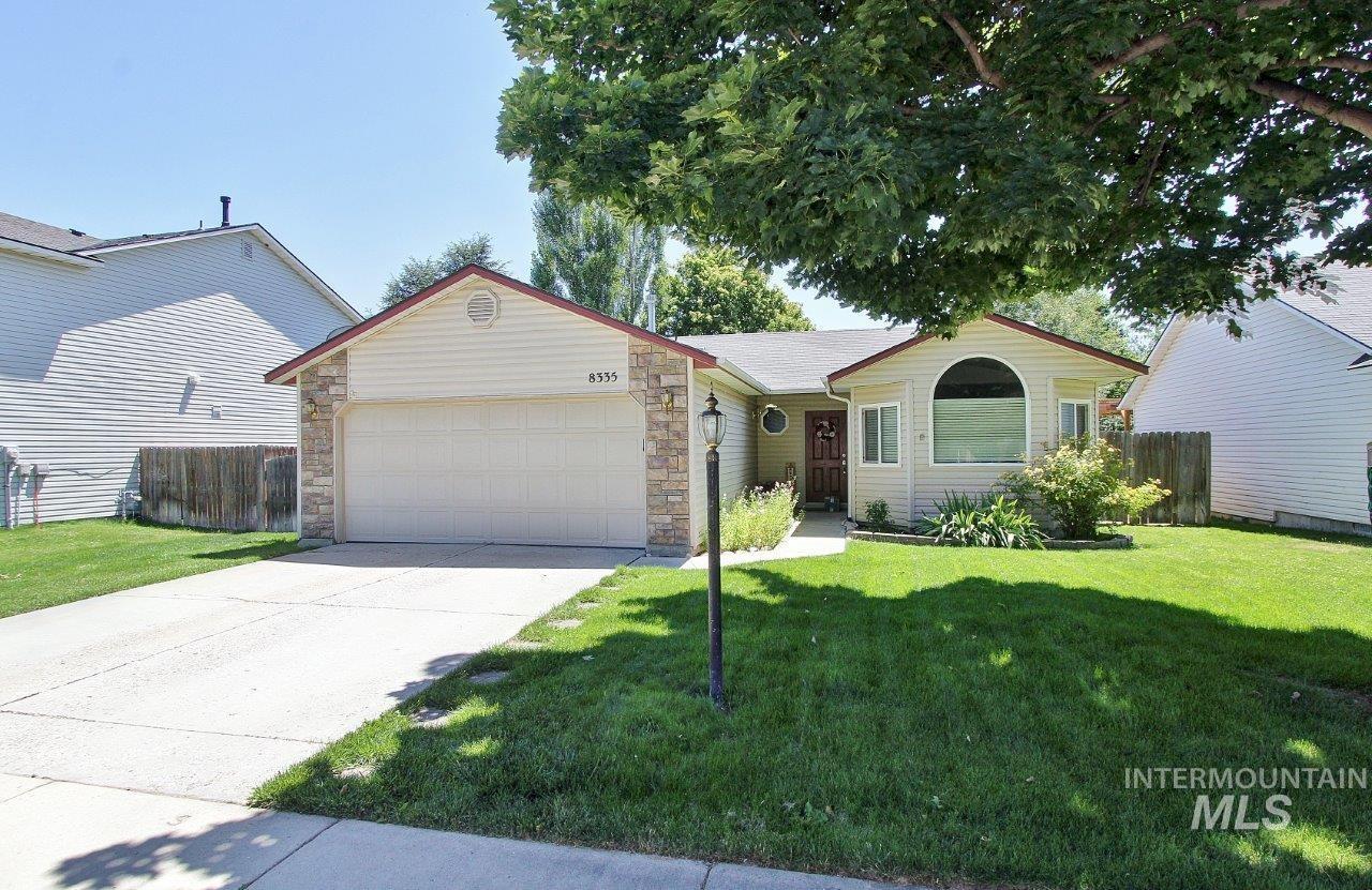 8335 W Dulcimer, Boise, Idaho 83709, 3 Bedrooms, 2 Bathrooms, Residential For Sale, Price $420,000,MLS 98991389