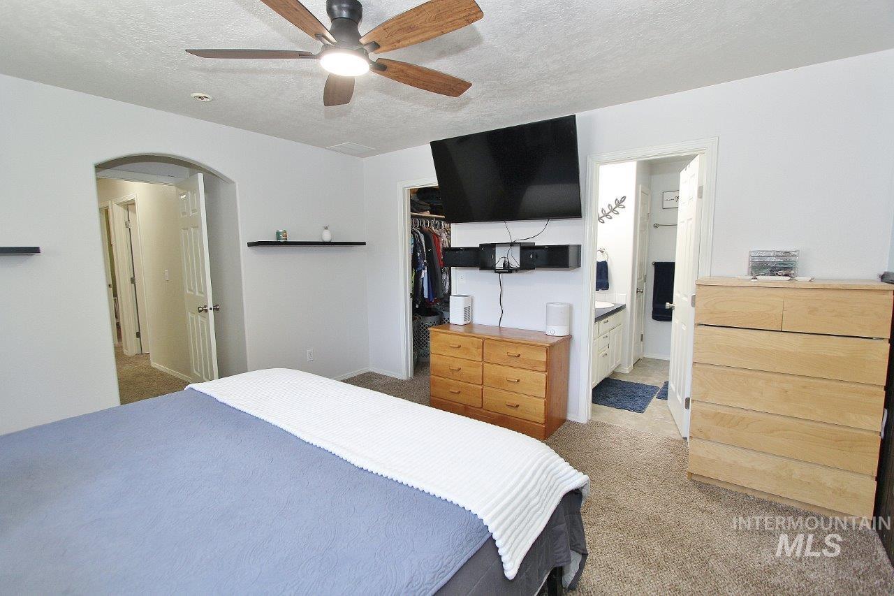 8335 W Dulcimer, Boise, Idaho 83709, 3 Bedrooms, 2 Bathrooms, Residential For Sale, Price $420,000,MLS 98991389