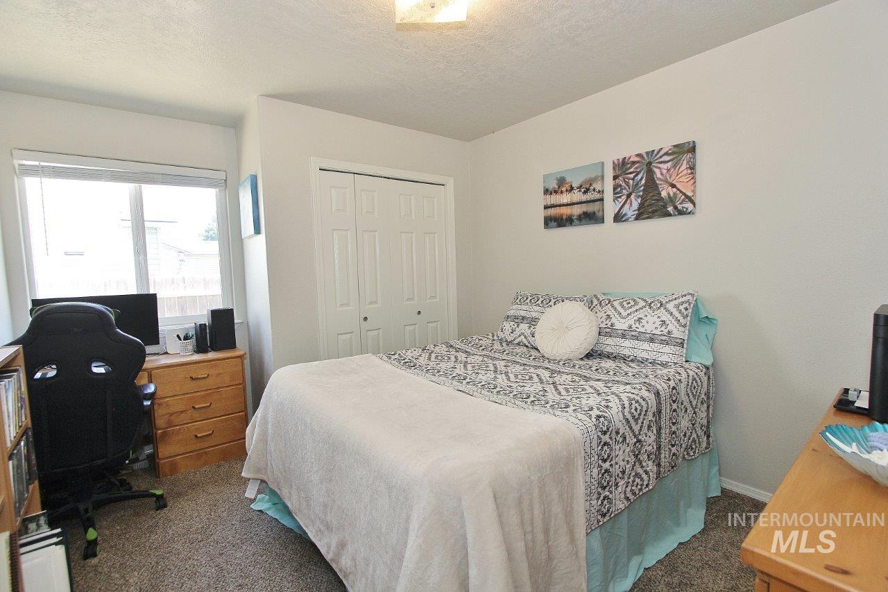 8335 W Dulcimer, Boise, Idaho 83709, 3 Bedrooms, 2 Bathrooms, Residential For Sale, Price $420,000,MLS 98991389