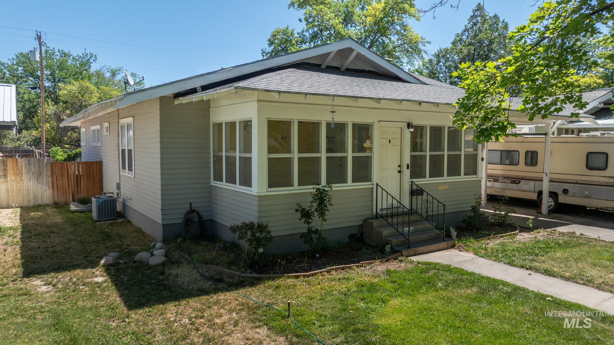 243 8th Ave E, Twin Falls, Idaho 83301, 4 Bedrooms, 2.5 Bathrooms, Residential For Sale, Price $359,900,MLS 98991391