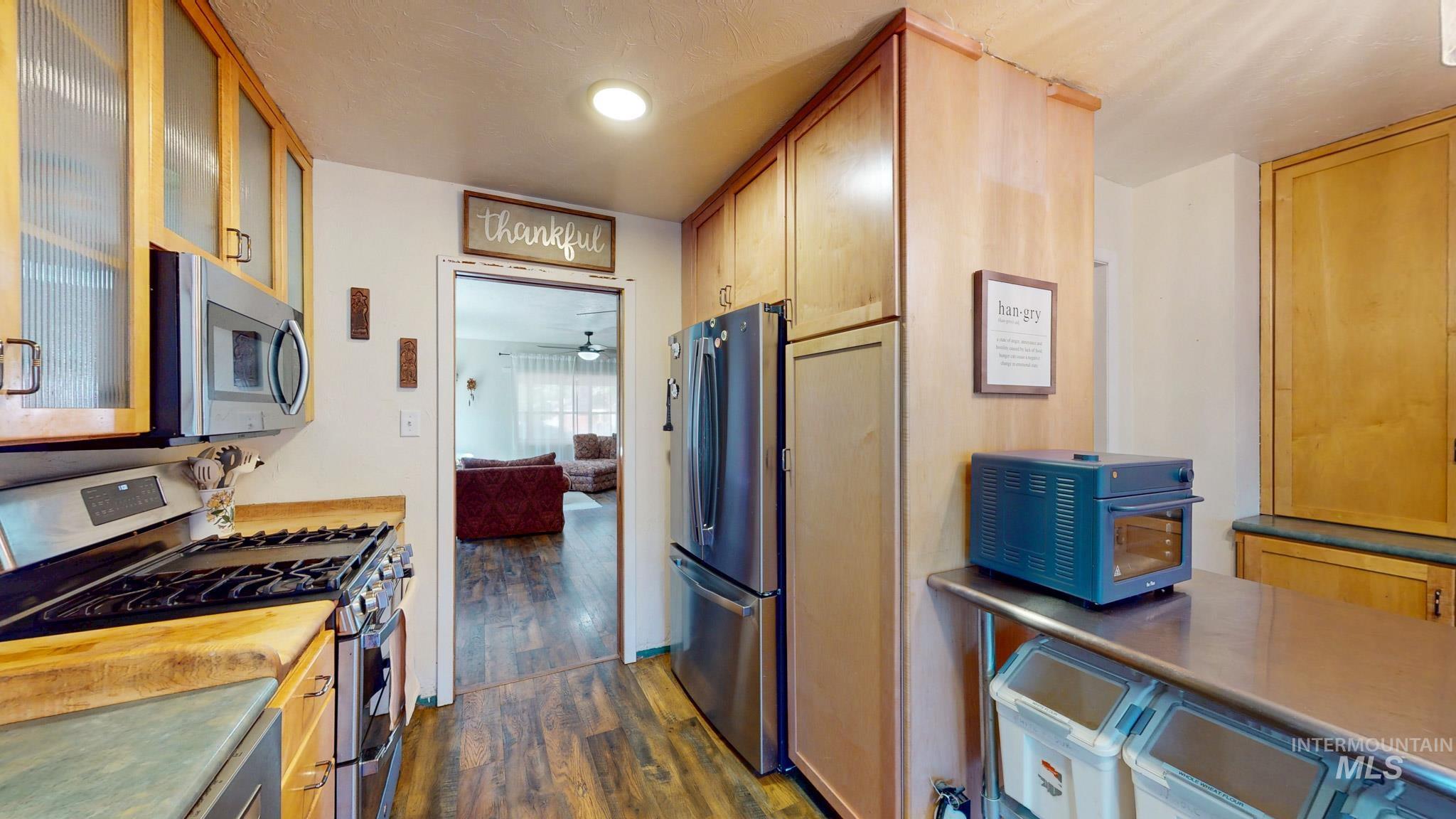 243 8th Ave E, Twin Falls, Idaho 83301, 4 Bedrooms, 2.5 Bathrooms, Residential For Sale, Price $359,900,MLS 98991391