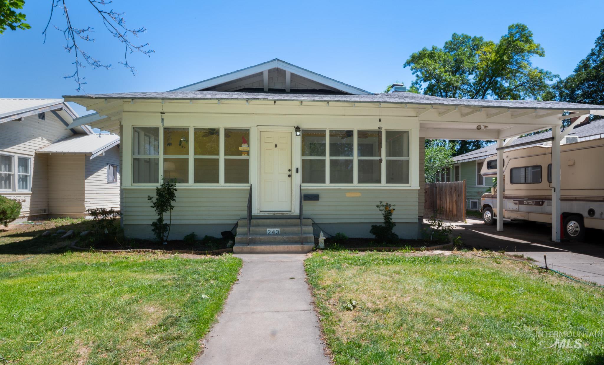 243 8th Ave E, Twin Falls, Idaho 83301, 4 Bedrooms, 2.5 Bathrooms, Residential For Sale, Price $359,900,MLS 98991391