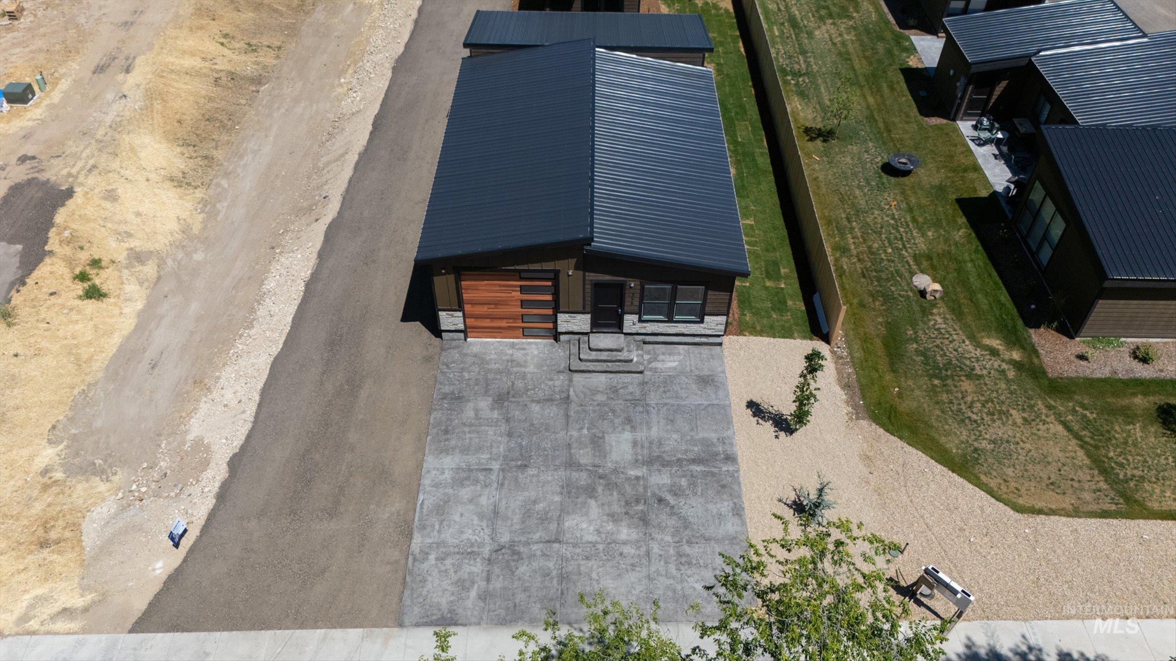 398 W London St, Middleton, Idaho 83644, 3 Bedrooms, 2 Bathrooms, Residential For Sale, Price $559,900, 98991392