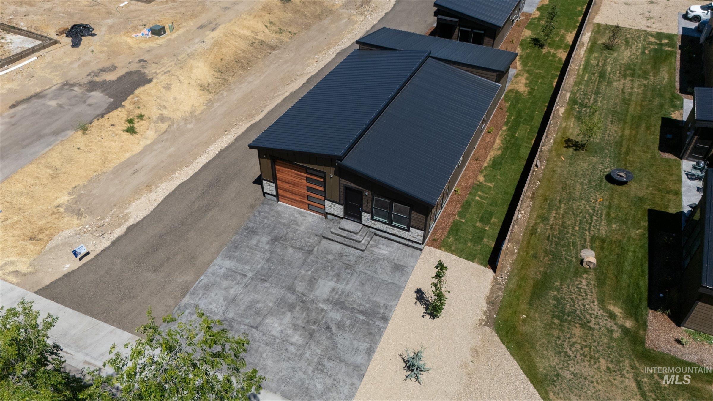398 W London St, Middleton, Idaho 83644, 3 Bedrooms, 2 Bathrooms, Residential For Sale, Price $559,900, 98991392