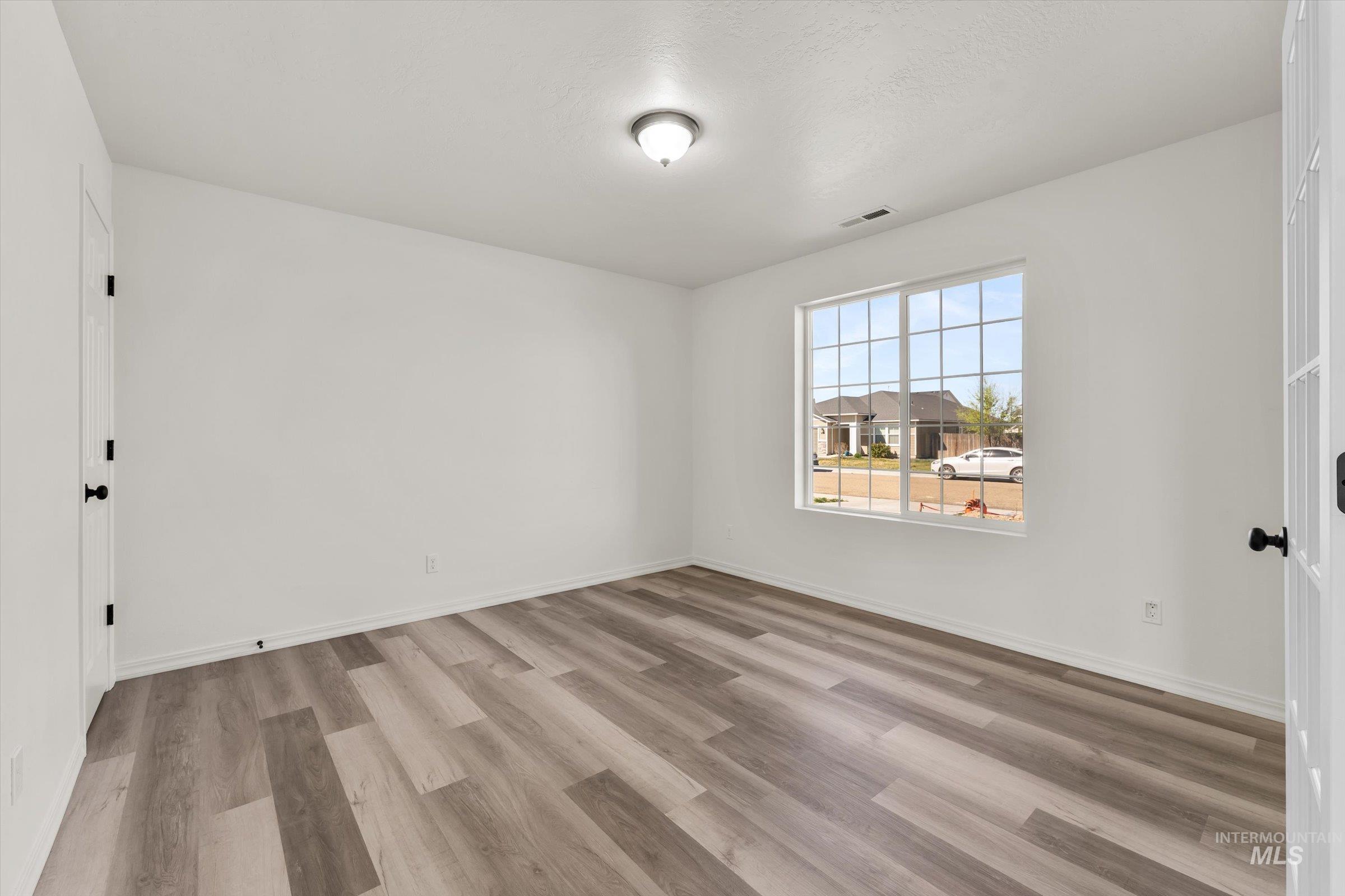 5602 Barkley Way, Caldwell, Idaho 83607-5580, 5 Bedrooms, 2.5 Bathrooms, Residential For Sale, Price $0, 98991395
