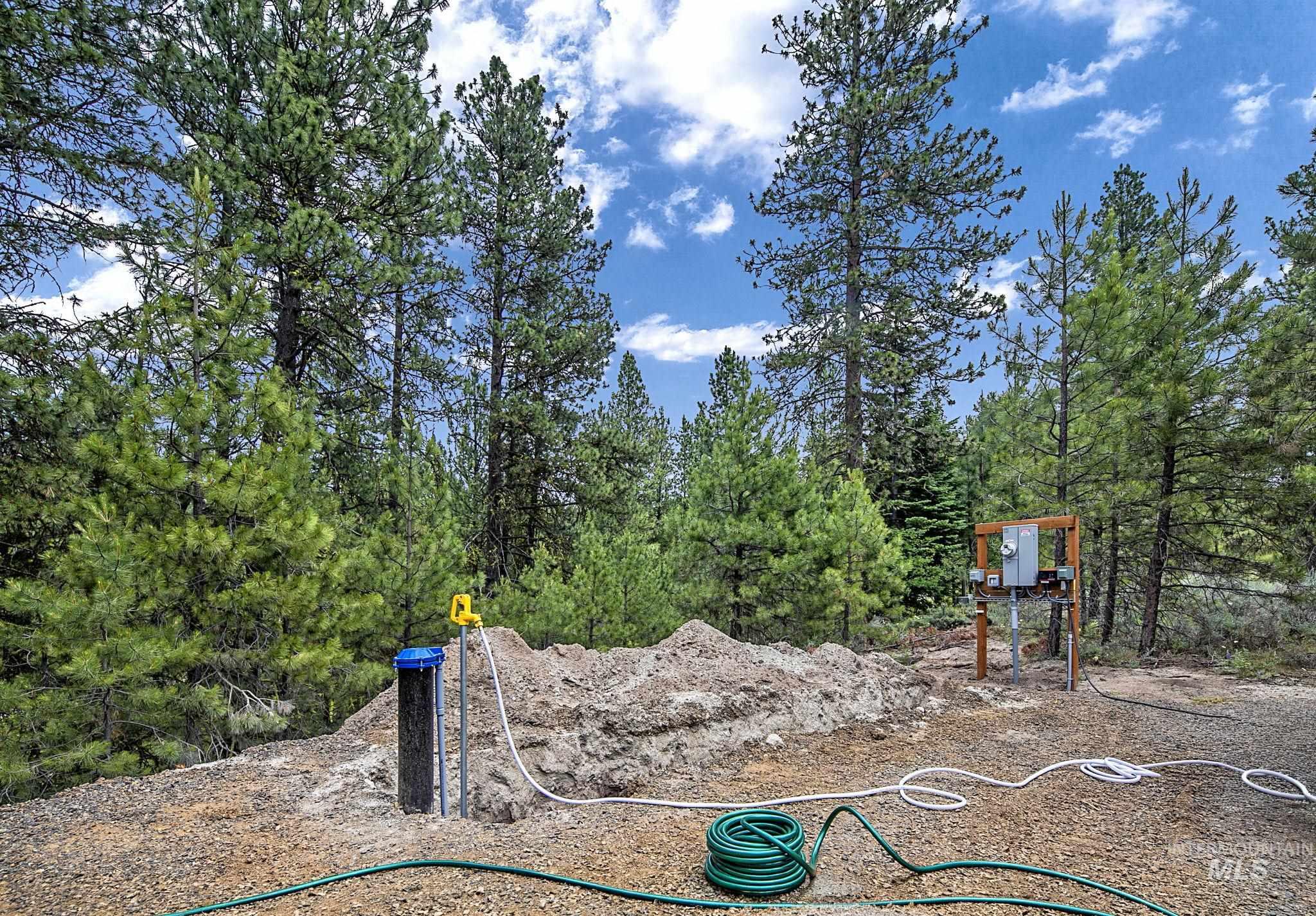 1497 Pine Ridge Dr, Cascade, Idaho 83611, Land For Sale, Price $375,000,MLS 98991396