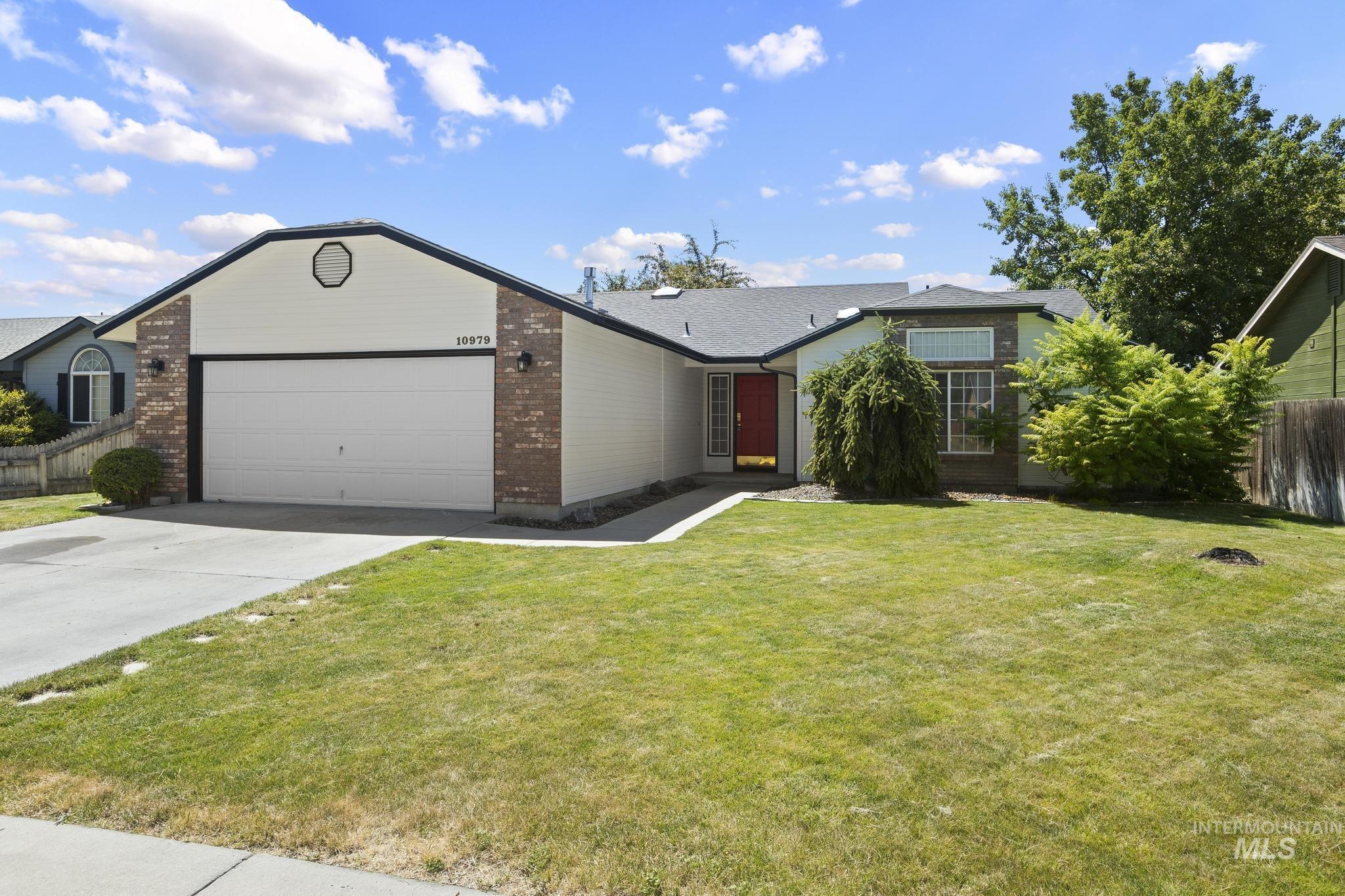 10979 W Tidewater Ct., Boise, Idaho 83713, 3 Bedrooms, 2 Bathrooms, Residential For Sale, Price $409,999,MLS 98991399