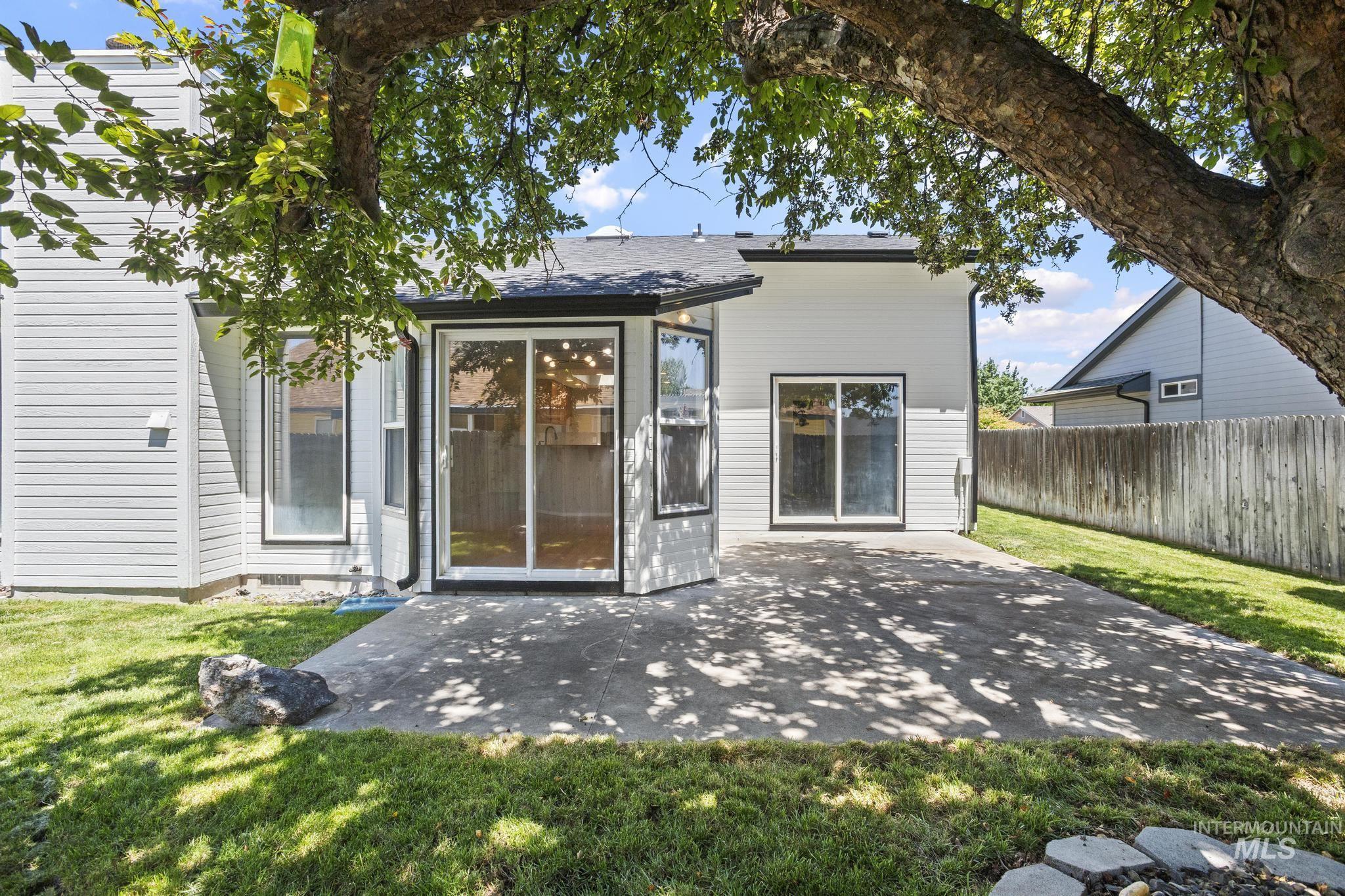 10979 W Tidewater Ct., Boise, Idaho 83713, 3 Bedrooms, 2 Bathrooms, Residential For Sale, Price $409,999,MLS 98991399