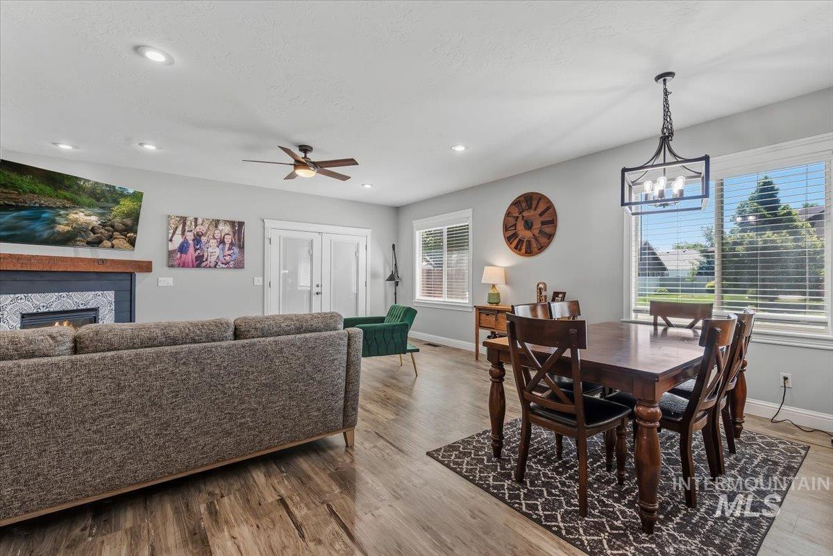 2229 W Rock Creek Dr., Nampa, Idaho 83686, 5 Bedrooms, 3 Bathrooms, Residential For Sale, Price $664,900,MLS 98991401