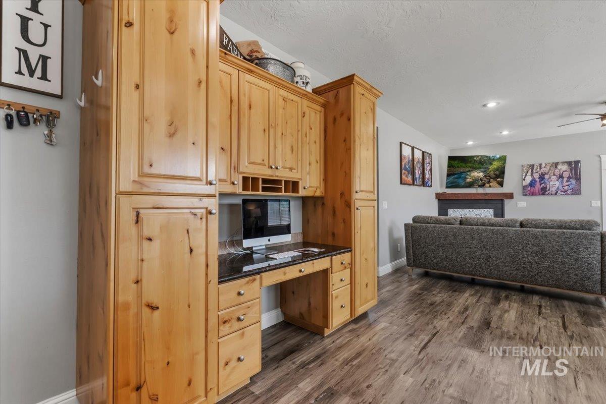 2229 W Rock Creek Dr., Nampa, Idaho 83686, 5 Bedrooms, 3 Bathrooms, Residential For Sale, Price $664,900,MLS 98991401