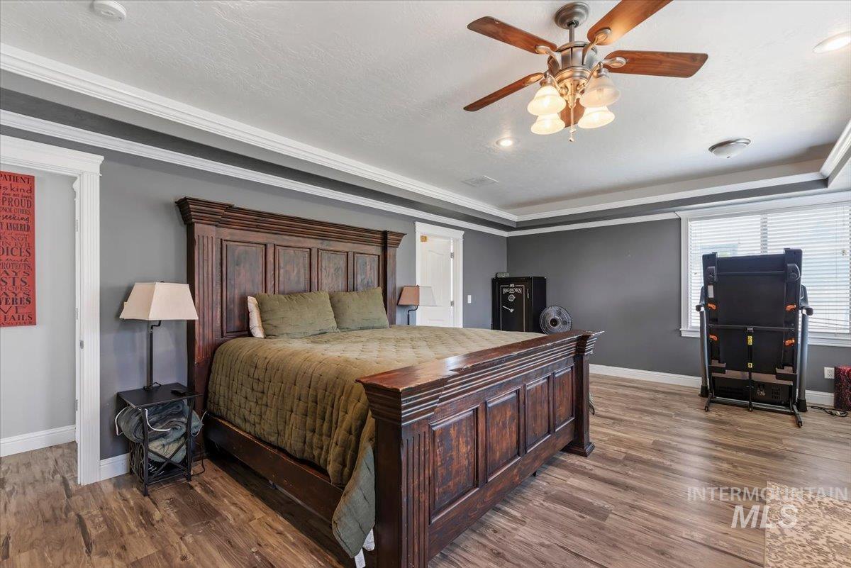 2229 W Rock Creek Dr., Nampa, Idaho 83686, 5 Bedrooms, 3 Bathrooms, Residential For Sale, Price $664,900,MLS 98991401
