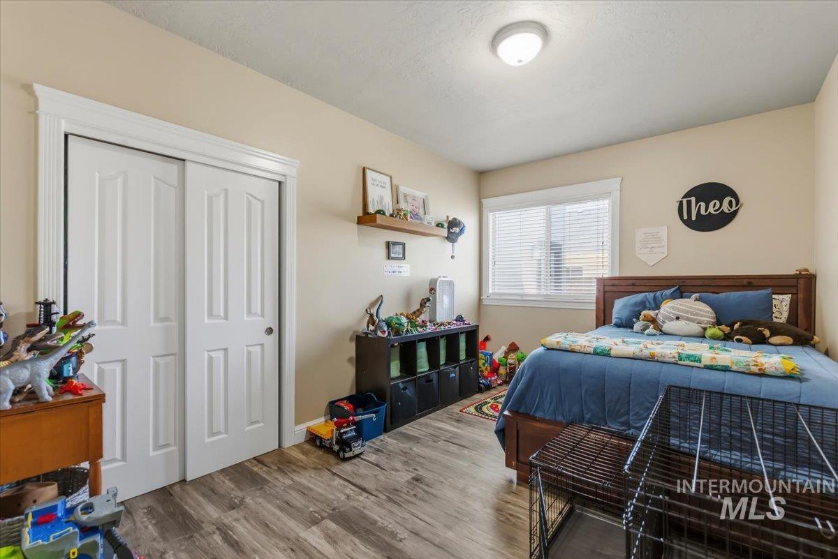 2229 W Rock Creek Dr., Nampa, Idaho 83686, 5 Bedrooms, 3 Bathrooms, Residential For Sale, Price $664,900,MLS 98991401