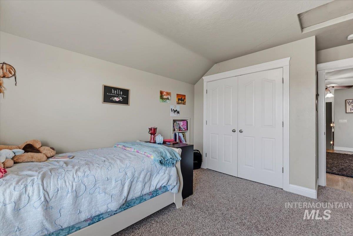 2229 W Rock Creek Dr., Nampa, Idaho 83686, 5 Bedrooms, 3 Bathrooms, Residential For Sale, Price $664,900,MLS 98991401