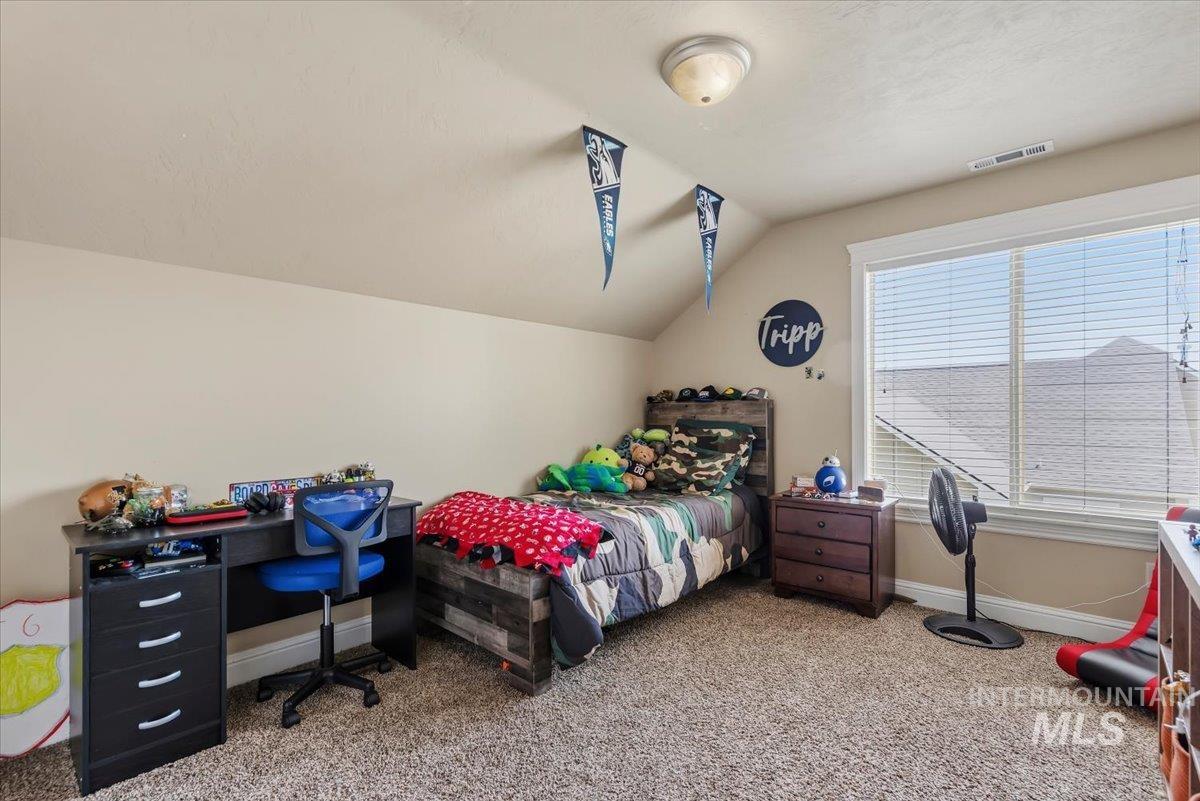 2229 W Rock Creek Dr., Nampa, Idaho 83686, 5 Bedrooms, 3 Bathrooms, Residential For Sale, Price $664,900,MLS 98991401