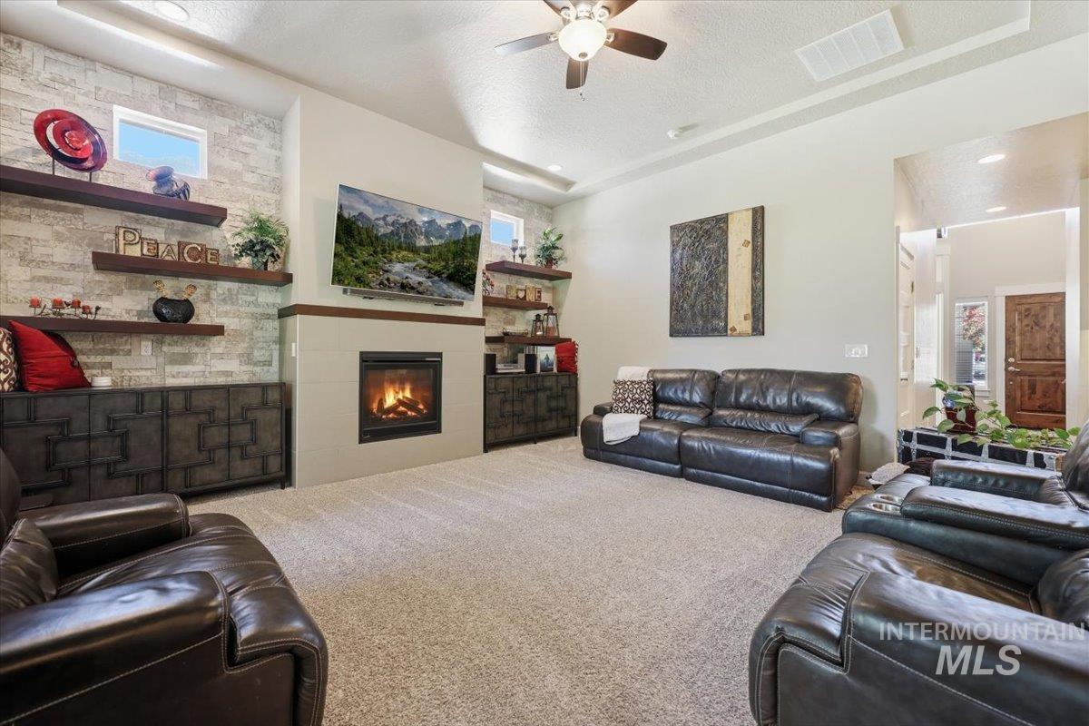1303 Brando St., Meridian, Idaho 83646, 3 Bedrooms, 2 Bathrooms, Residential For Sale, Price $615,000, 98991402