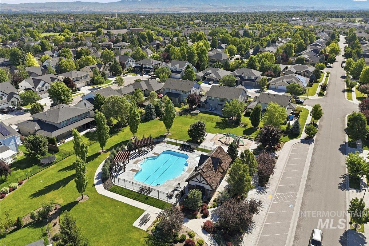1303 Brando St., Meridian, Idaho 83646, 3 Bedrooms, 2 Bathrooms, Residential For Sale, Price $615,000, 98991402