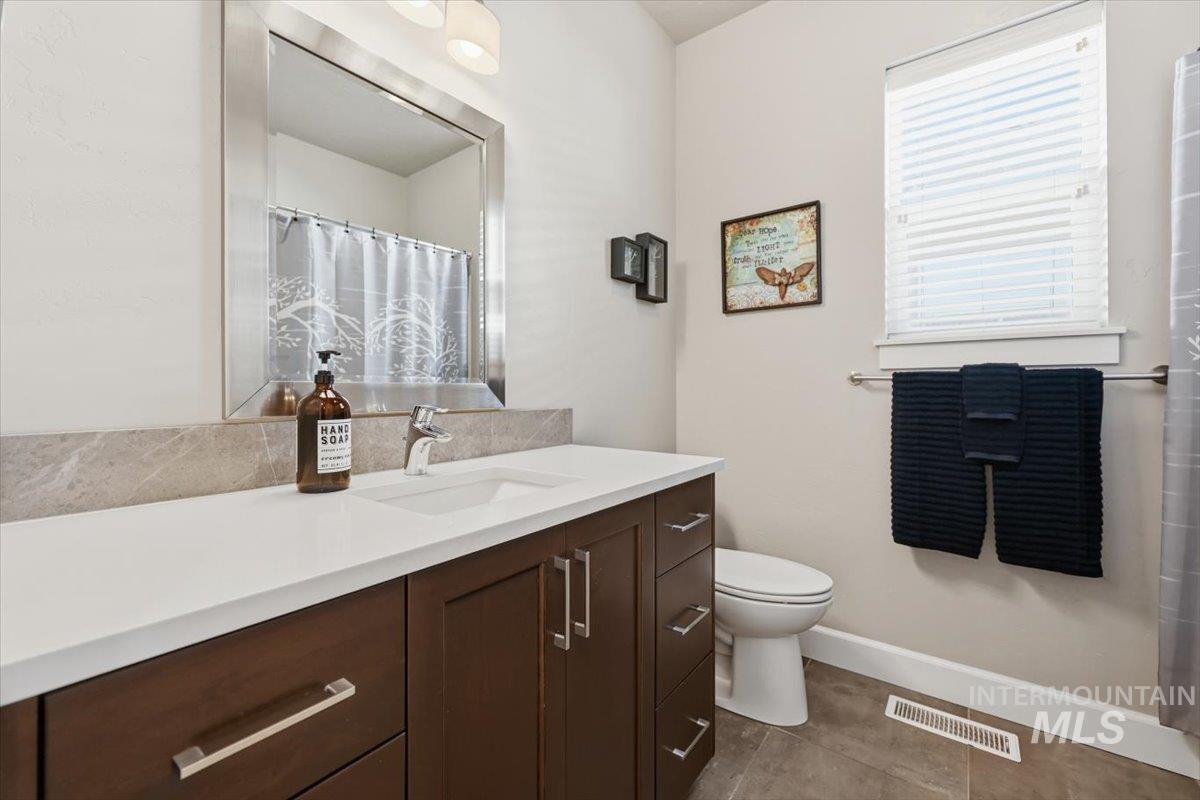 1303 Brando St., Meridian, Idaho 83646, 3 Bedrooms, 2 Bathrooms, Residential For Sale, Price $615,000, 98991402