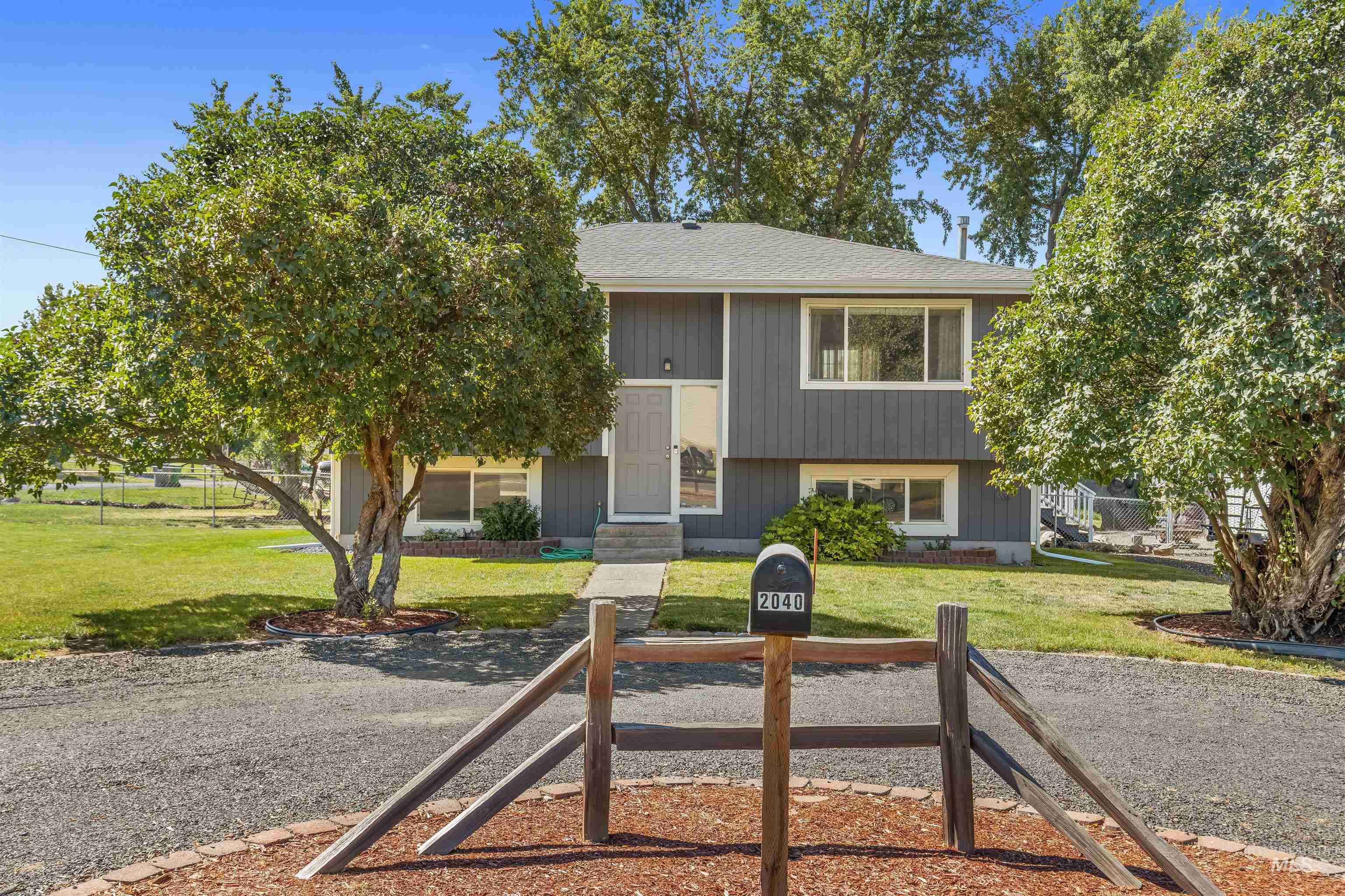 2040 Ripon Avenue, Lewiston, Idaho 83501, 3 Bedrooms, 2 Bathrooms, Residential For Sale, Price $469,000, 98991403