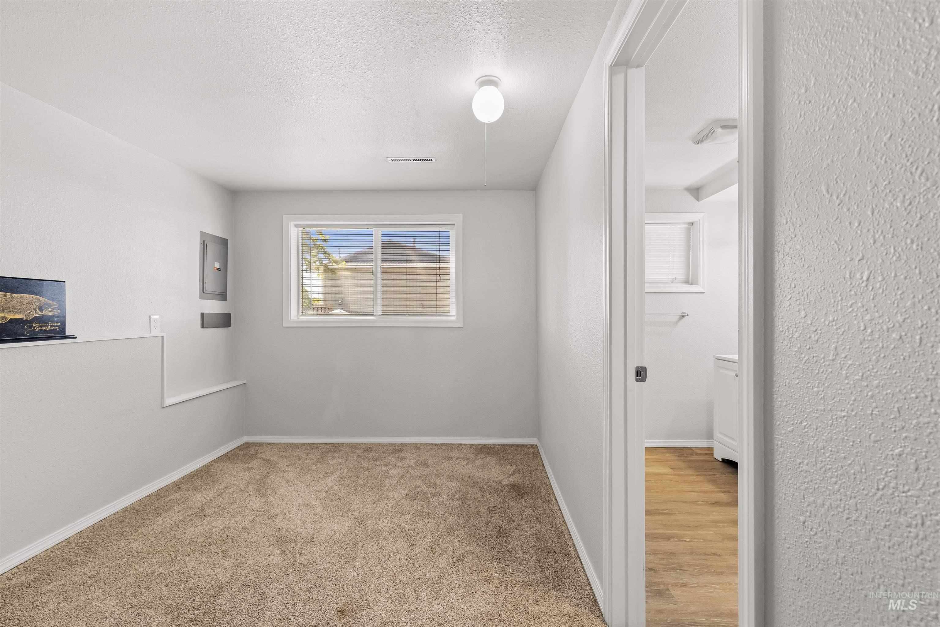 2040 Ripon Avenue, Lewiston, Idaho 83501, 3 Bedrooms, 2 Bathrooms, Residential For Sale, Price $469,000, 98991403