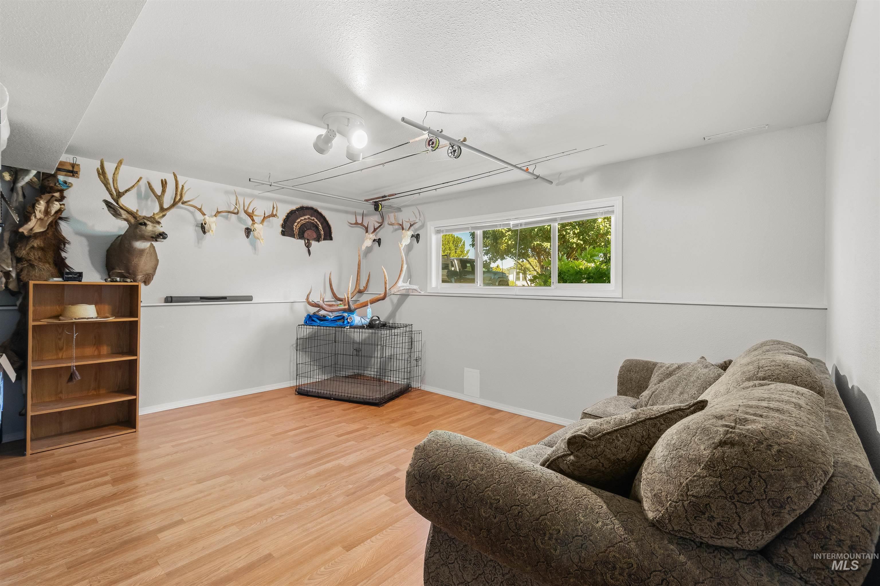 2040 Ripon Avenue, Lewiston, Idaho 83501, 3 Bedrooms, 2 Bathrooms, Residential For Sale, Price $469,000, 98991403