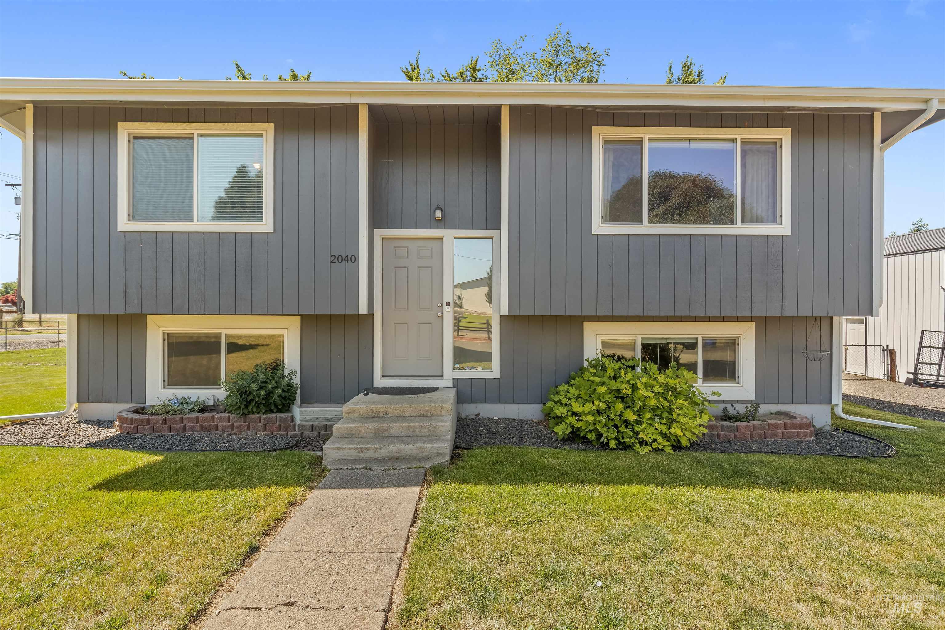 2040 Ripon Avenue, Lewiston, Idaho 83501, 3 Bedrooms, 2 Bathrooms, Residential For Sale, Price $469,000, 98991403