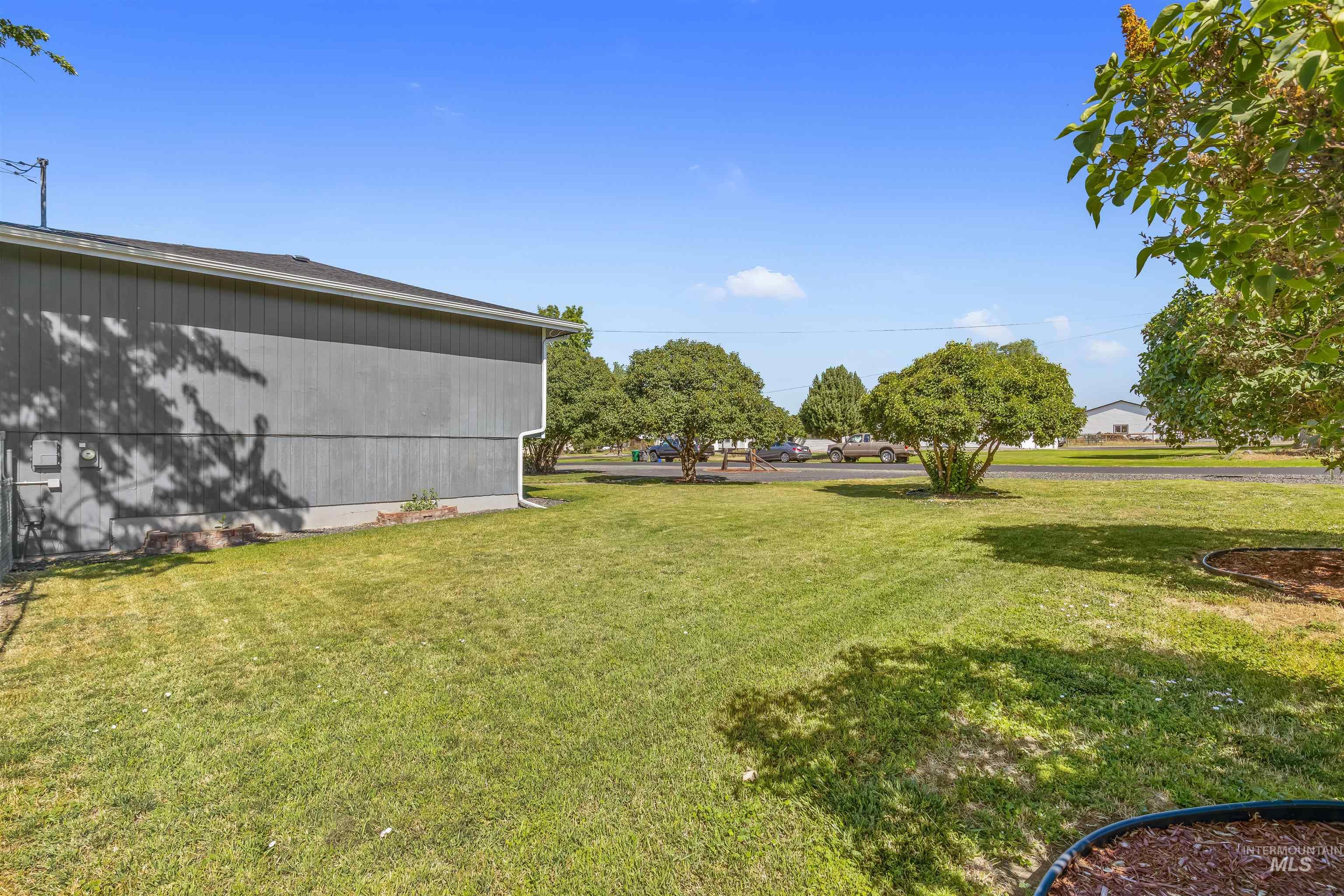 2040 Ripon Avenue, Lewiston, Idaho 83501, 3 Bedrooms, 2 Bathrooms, Residential For Sale, Price $469,000, 98991403