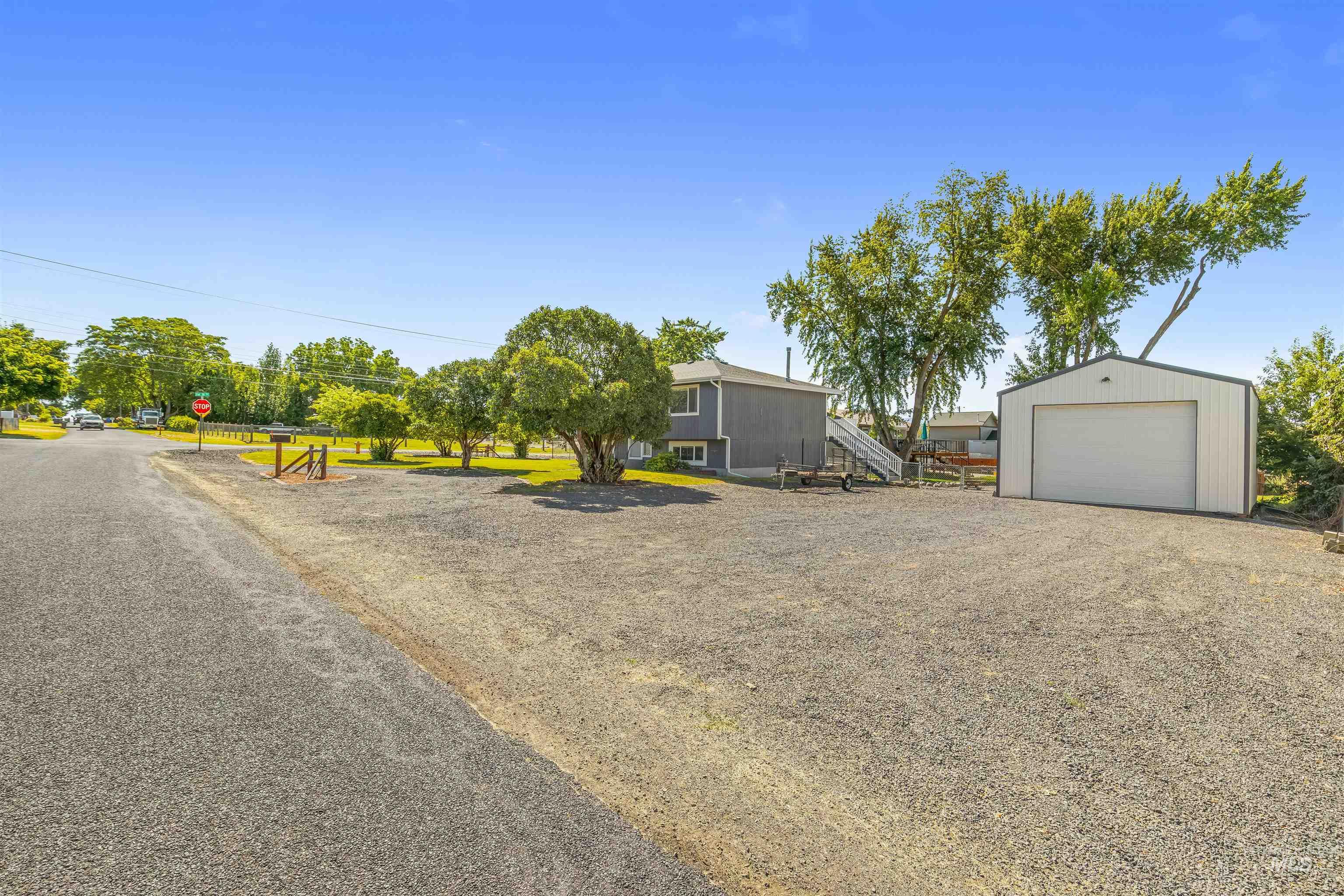 2040 Ripon Avenue, Lewiston, Idaho 83501, 3 Bedrooms, 2 Bathrooms, Residential For Sale, Price $469,000, 98991403