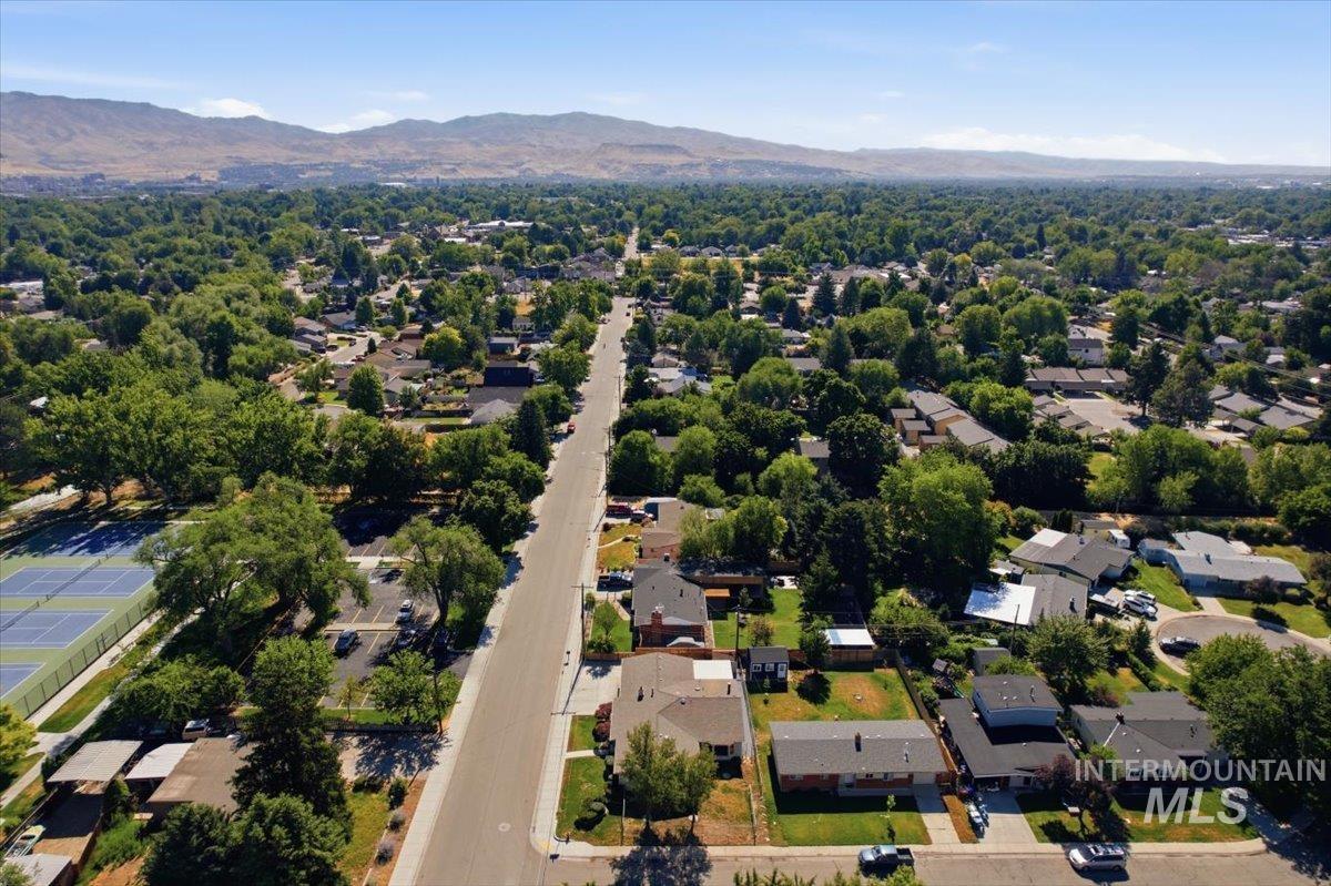 4513 W Camas St, Boise, Idaho 83705, 2 Bedrooms, 2 Bathrooms, Residential For Sale, Price $515,000, 98991404