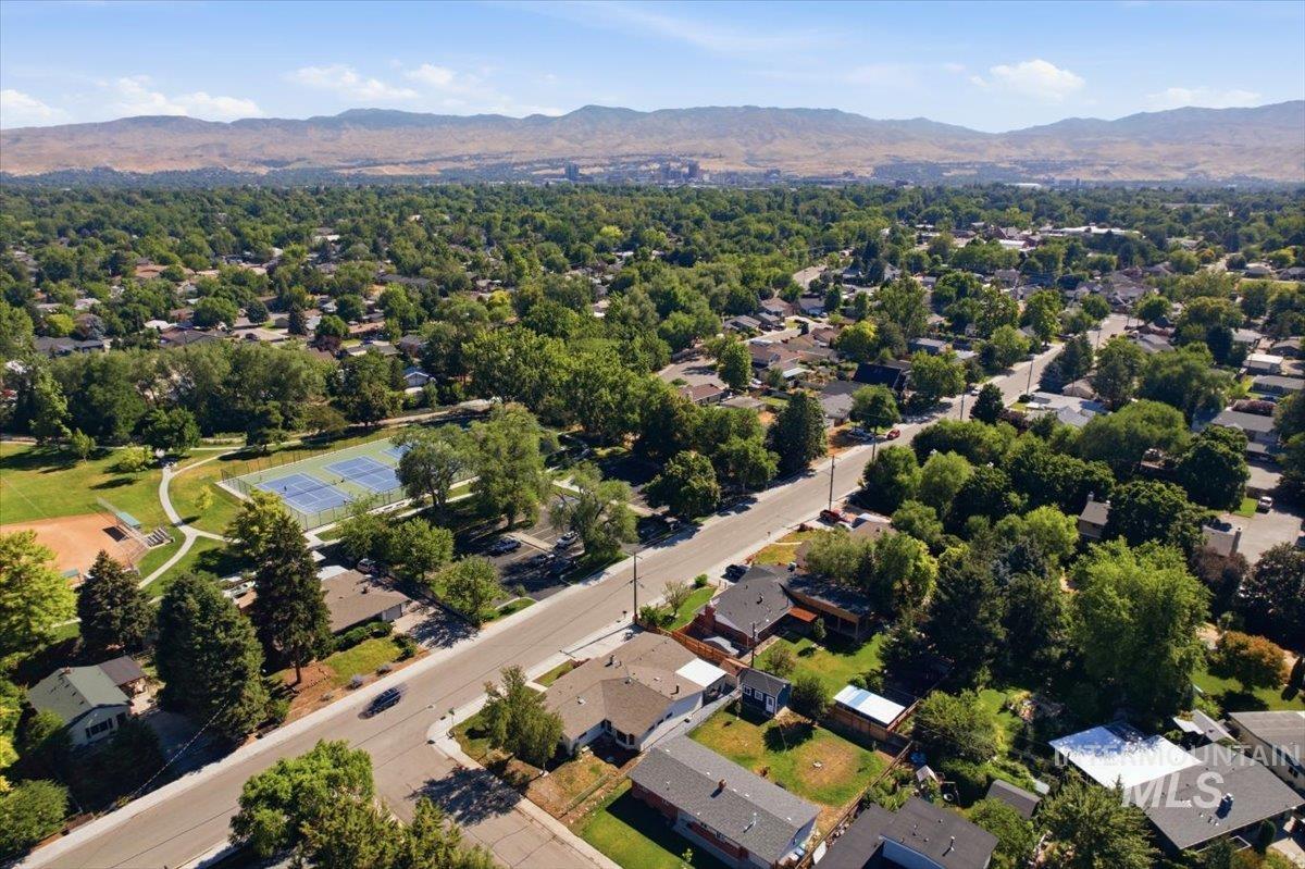 4513 W Camas St, Boise, Idaho 83705, 2 Bedrooms, 2 Bathrooms, Residential For Sale, Price $515,000, 98991404