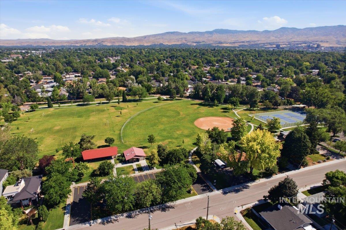 4513 W Camas St, Boise, Idaho 83705, 2 Bedrooms, 2 Bathrooms, Residential For Sale, Price $515,000, 98991404