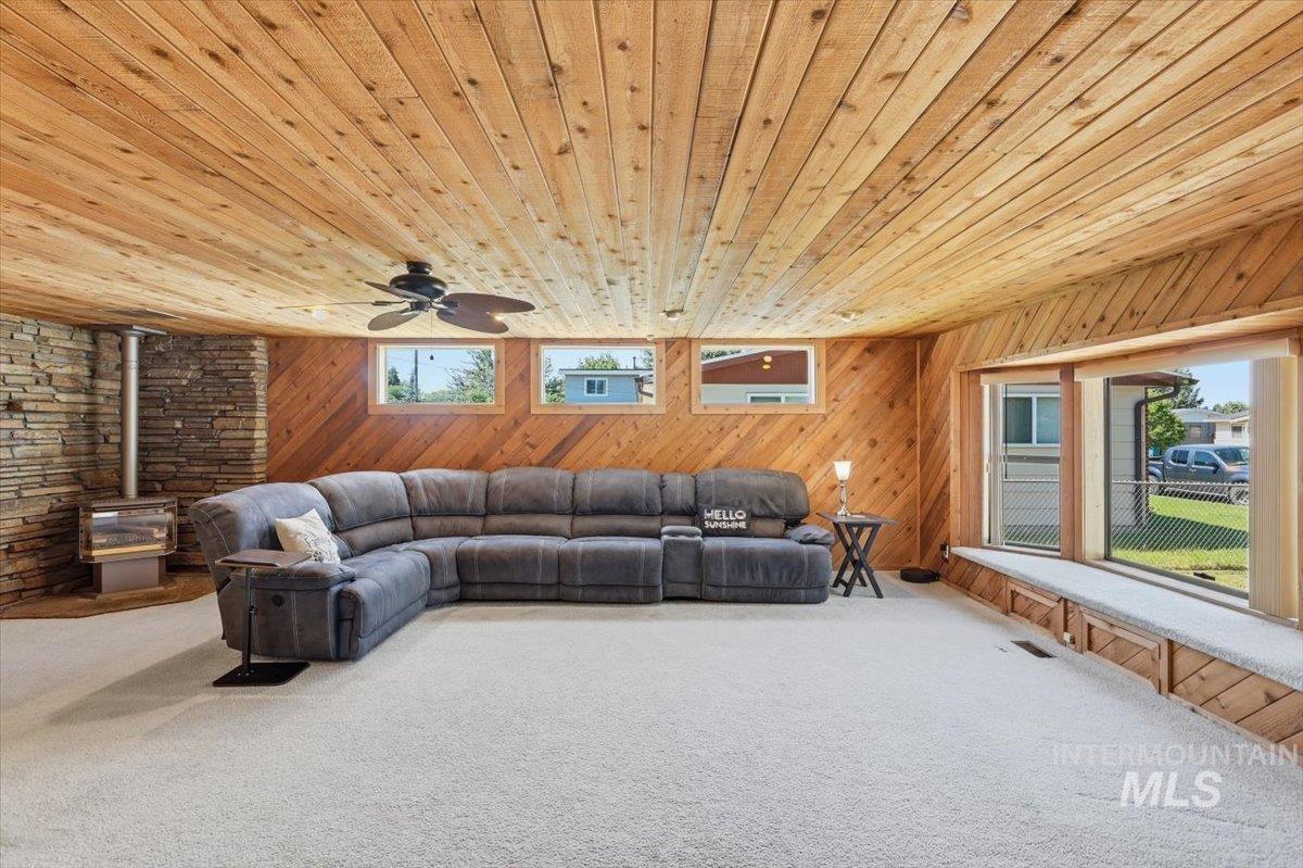 4513 W Camas St, Boise, Idaho 83705, 2 Bedrooms, 2 Bathrooms, Residential For Sale, Price $515,000, 98991404