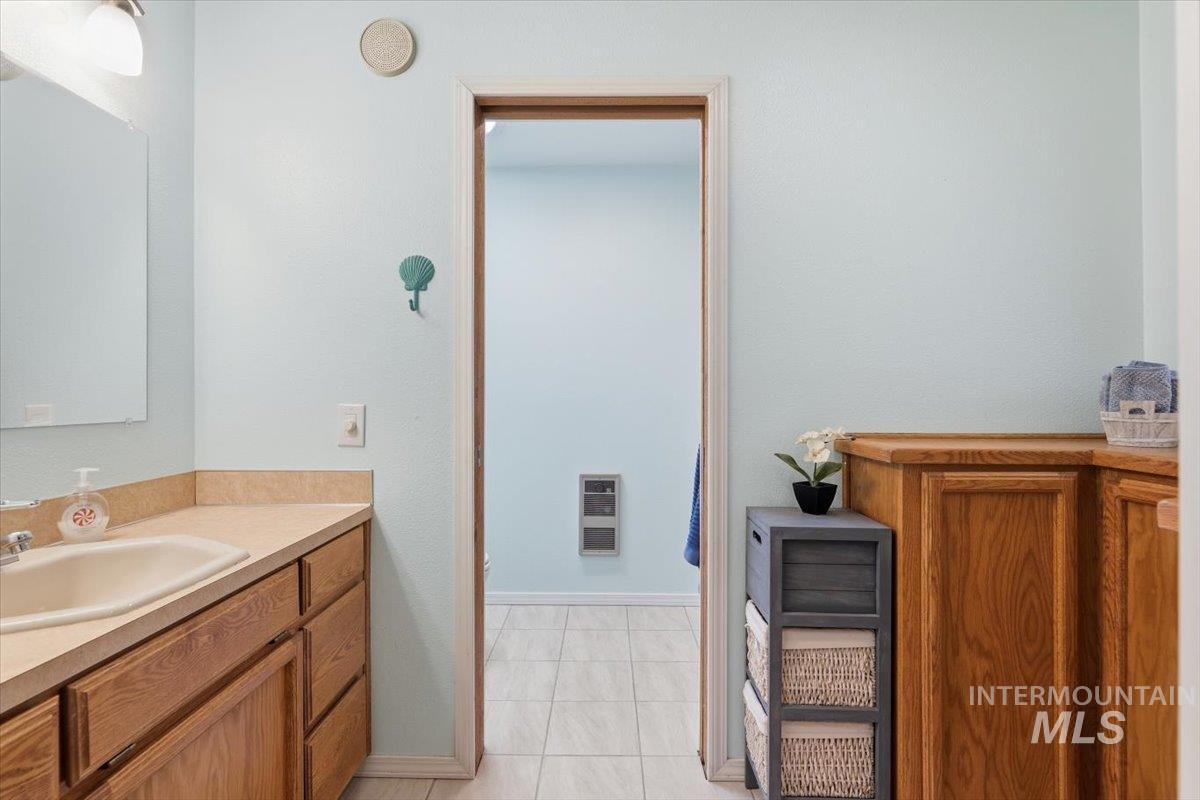 4513 W Camas St, Boise, Idaho 83705, 2 Bedrooms, 2 Bathrooms, Residential For Sale, Price $515,000, 98991404
