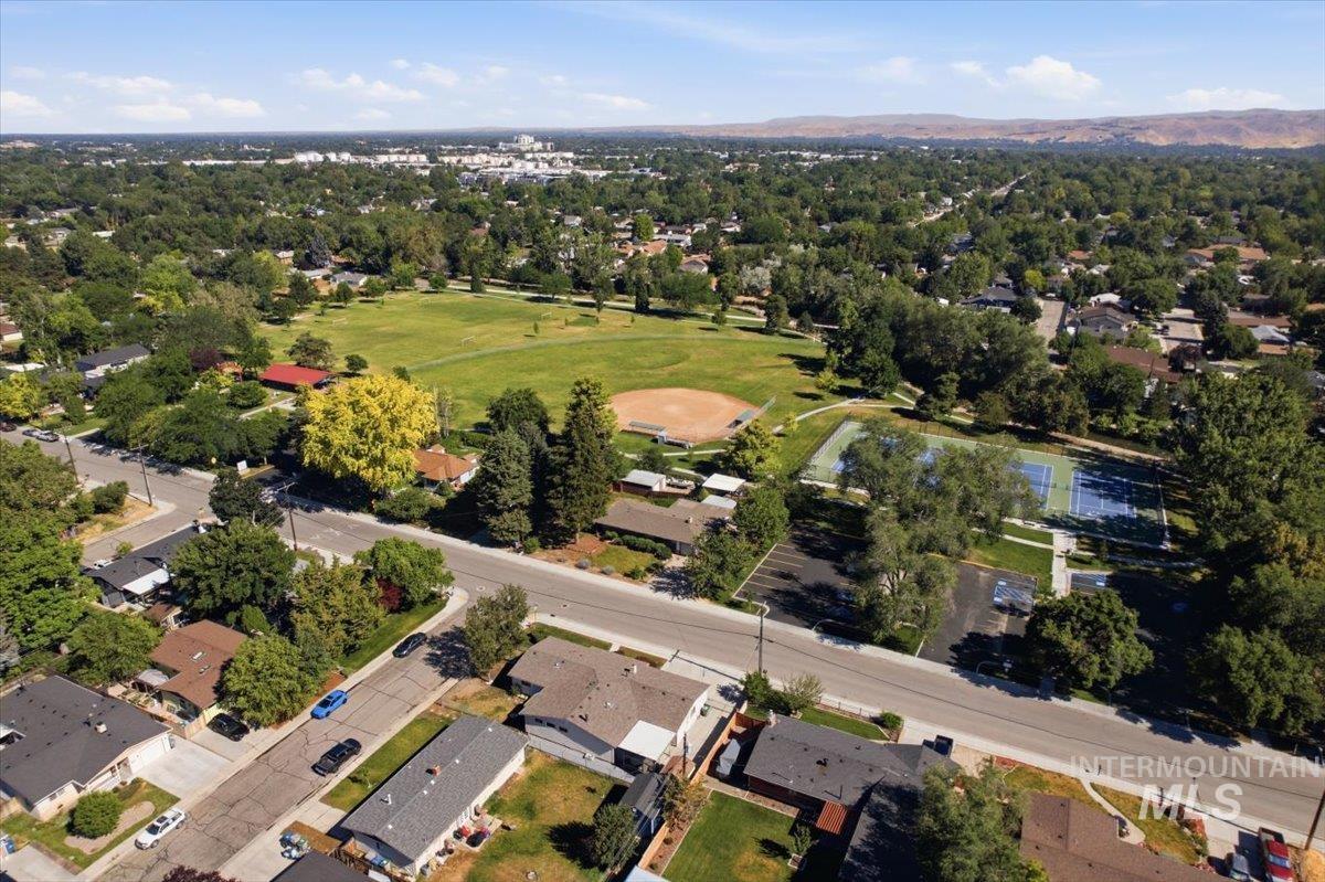 4513 W Camas St, Boise, Idaho 83705, 2 Bedrooms, 2 Bathrooms, Residential For Sale, Price $515,000, 98991404