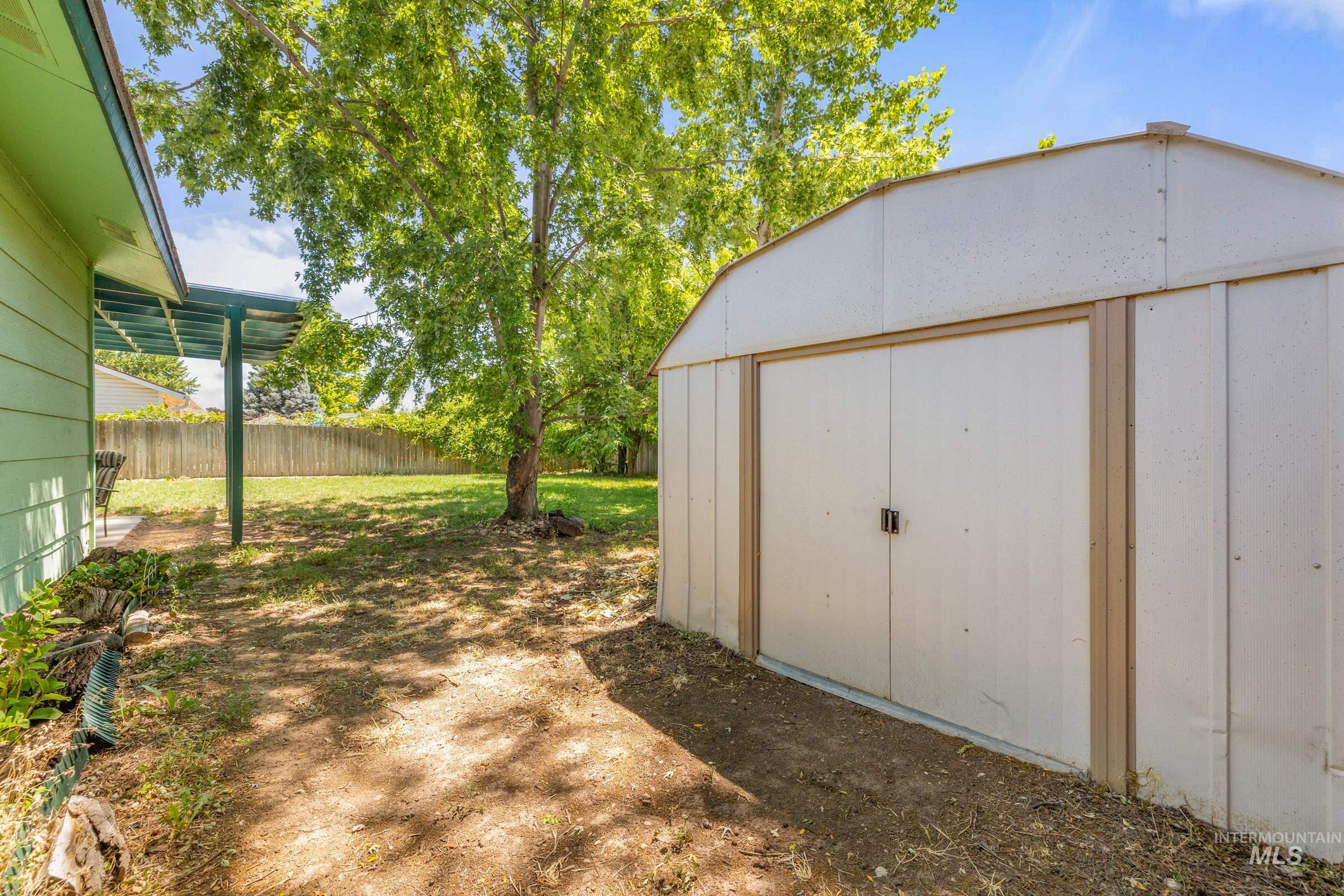 1433 W Claire St, Meridian, Idaho 83646, 3 Bedrooms, 2 Bathrooms, Residential For Sale, Price $385,000,MLS 98991405
