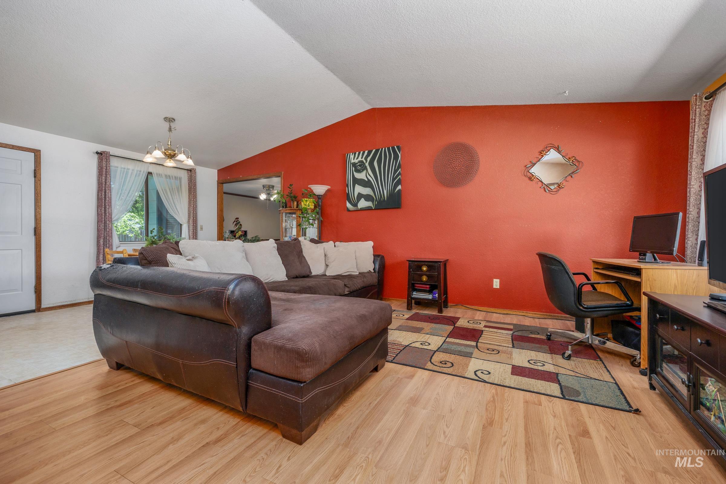 1433 W Claire St, Meridian, Idaho 83646, 3 Bedrooms, 2 Bathrooms, Residential For Sale, Price $385,000,MLS 98991405